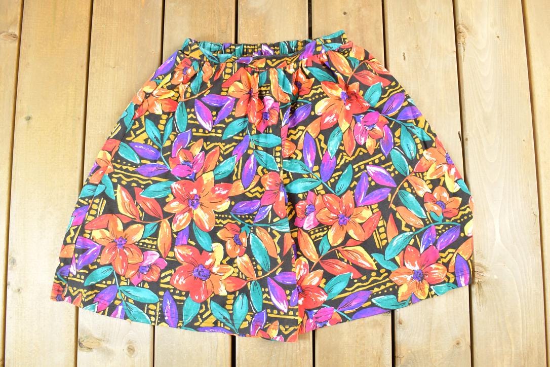 Vintage 1990s Floral Aop Shorts