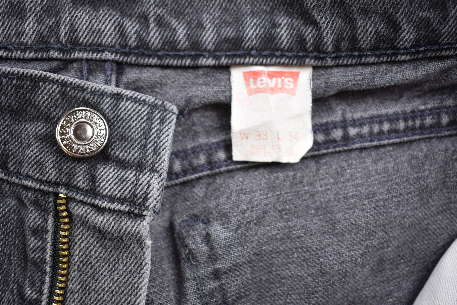 Vintage 1980s Levi's 550 Orange Tab Black Denim Jeans Size 32 x 32