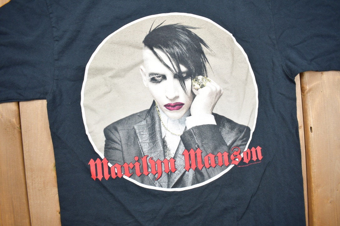 Vintage 2004 Marilyn Manson Graphic T Shirt