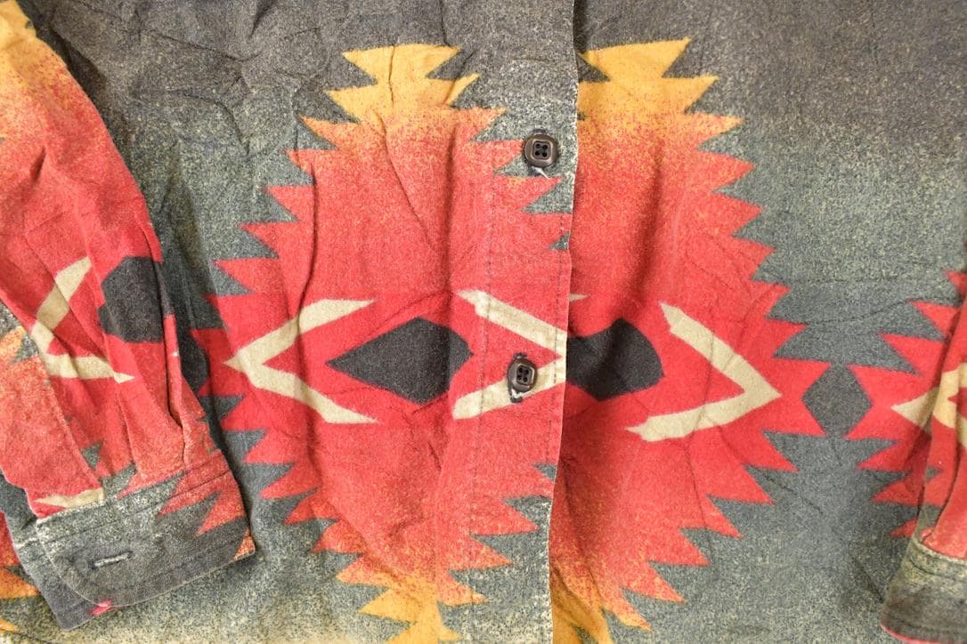 Vintage 1990s Woolrich Woman AOP Aztec Fleece Button Up Shirt Women's S