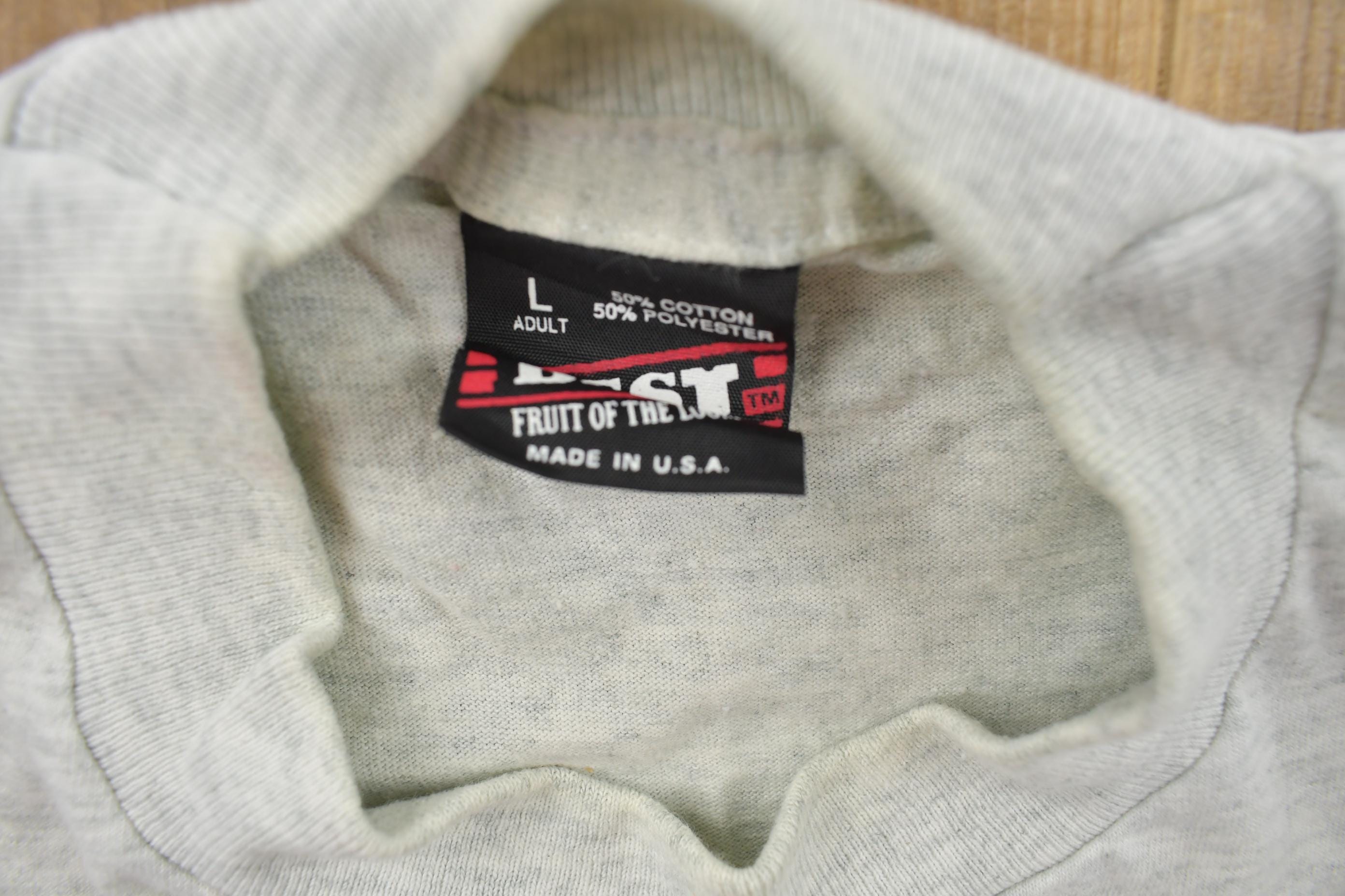 Vintage 1990s Theme Graphic T-Shirt