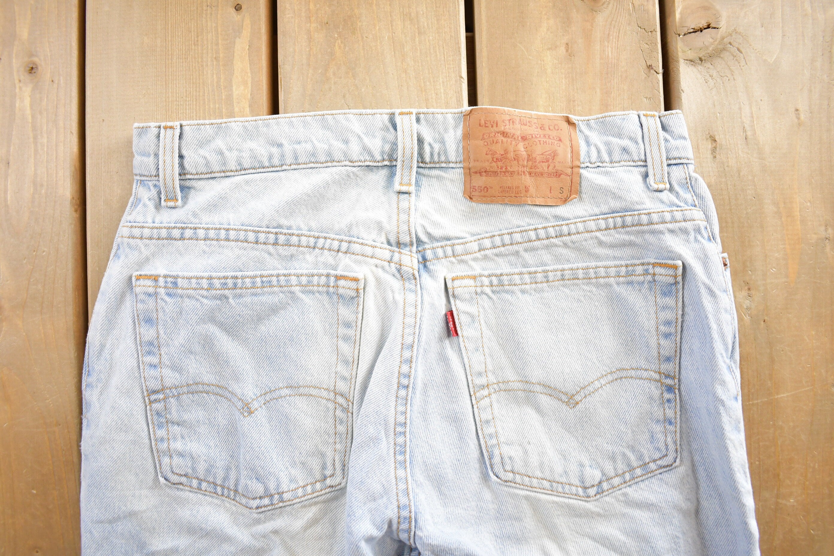 Vintage 1990s Levi's 550 Relaxed Fit Jeans Size 31x27