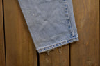 Vintage 1990s Levi's 550 Red Tab Distressed Denim Jeans Size 32 x 31
