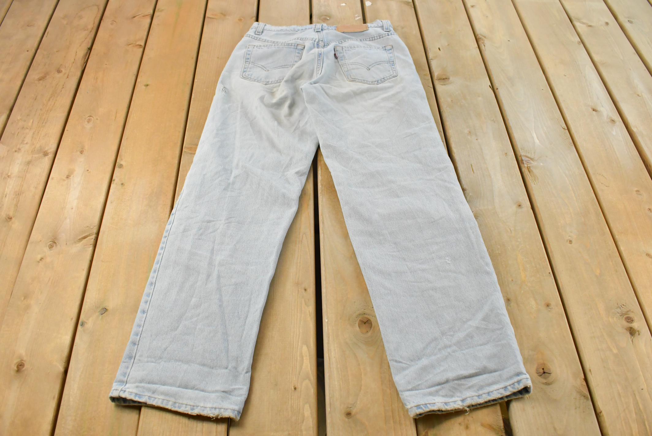 Vintage 1990s Levi's 565 Loose Wide Leg Denim Jeans Women's 28 x 31 / Light Wash / Vintage Denim / Made In USA / 90s Levi's / Distressed