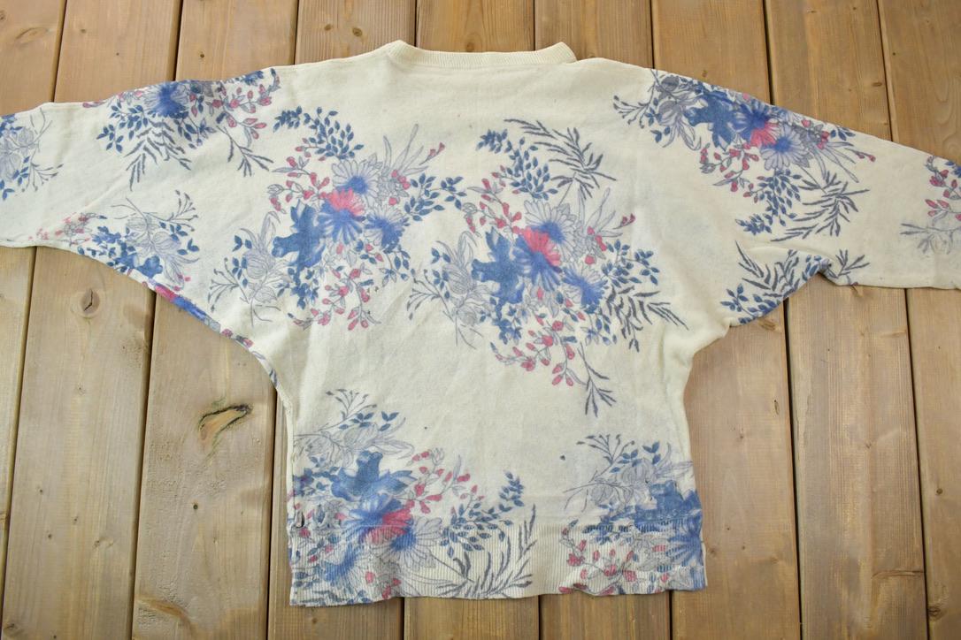 Vintage 1990s Cream Floral Knit Crewneck Sweater