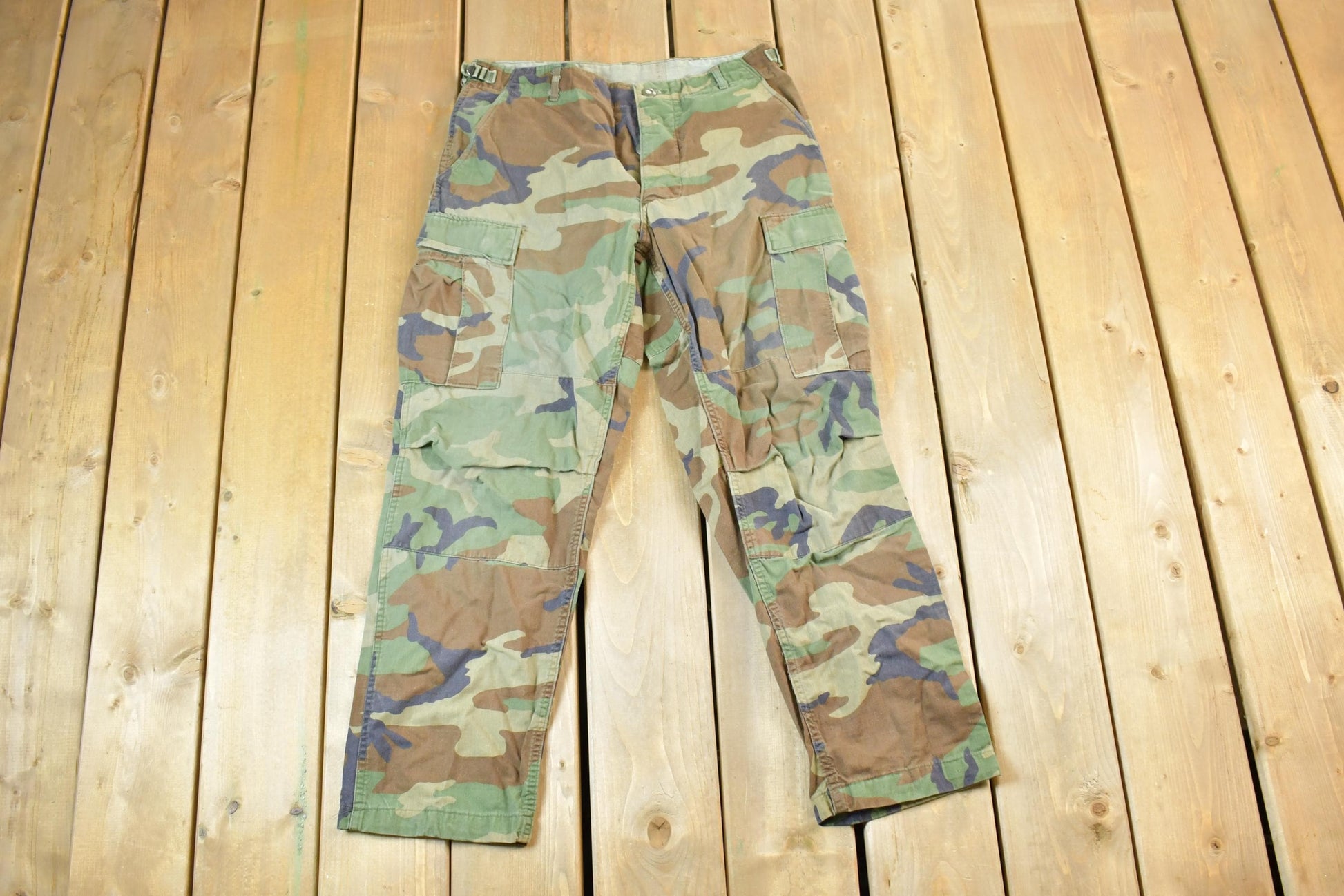 Vintage 1990s Army Camouflage Cargo Pants Size 32 x 28 / Streetwear / Army Pants / Military Pant's / Vintage Cargos / Made In