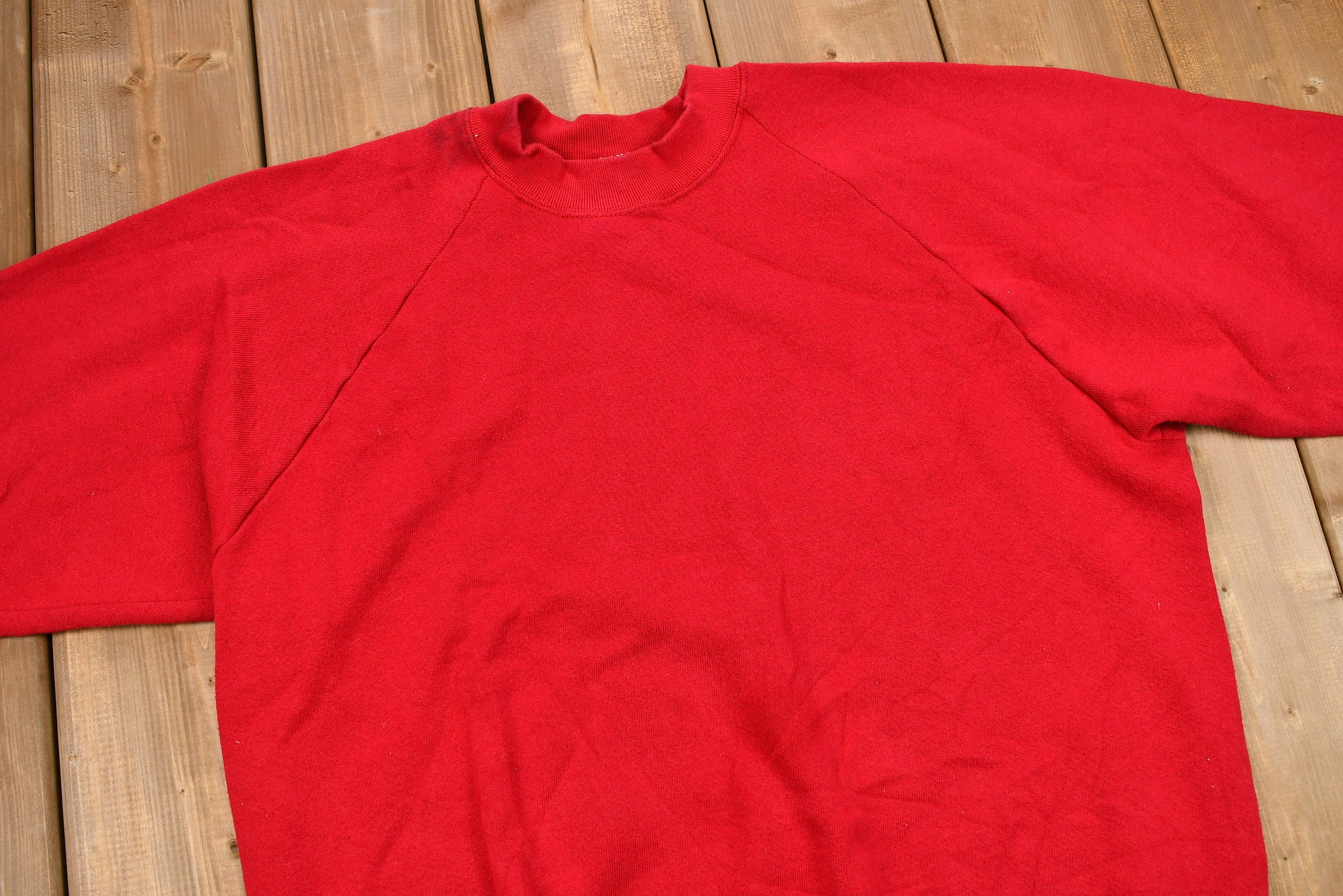Vintage 1990s Fruit Of The Loom Red Raglan Sweatshirt