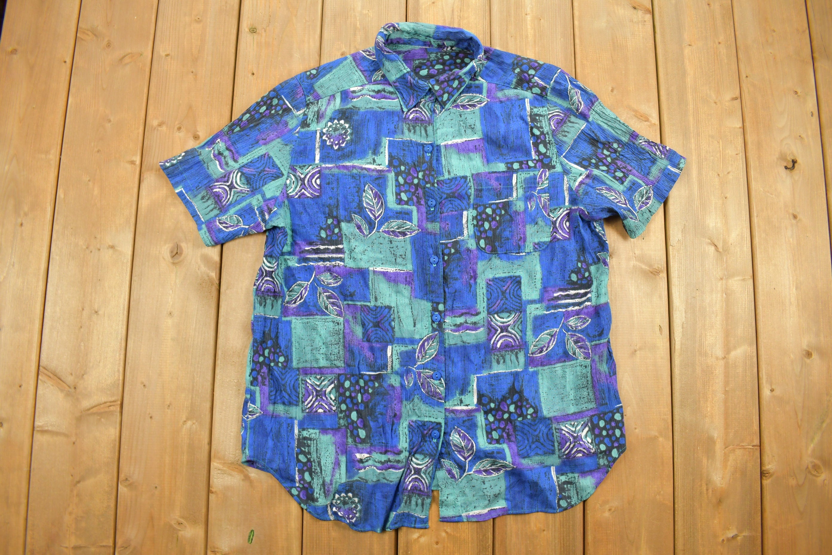 Vintage 1980s All Over Print Floral Leaf Button Up Shirt