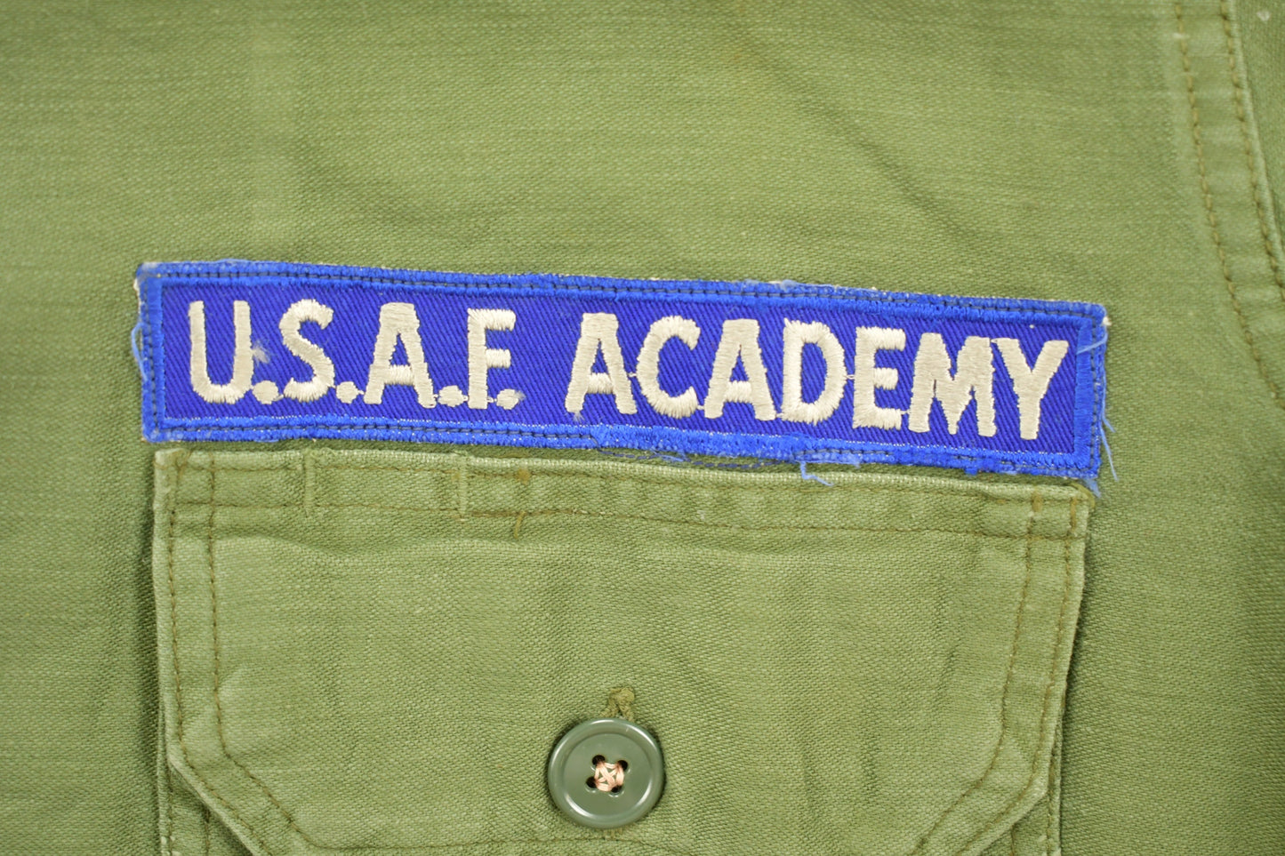 Vintage 1960s USAF Academy Military Apparel / 1960s Button Up Jacket / US Army Green / OG - 107 Shirt / Army Jacket / Patchwork Shirt