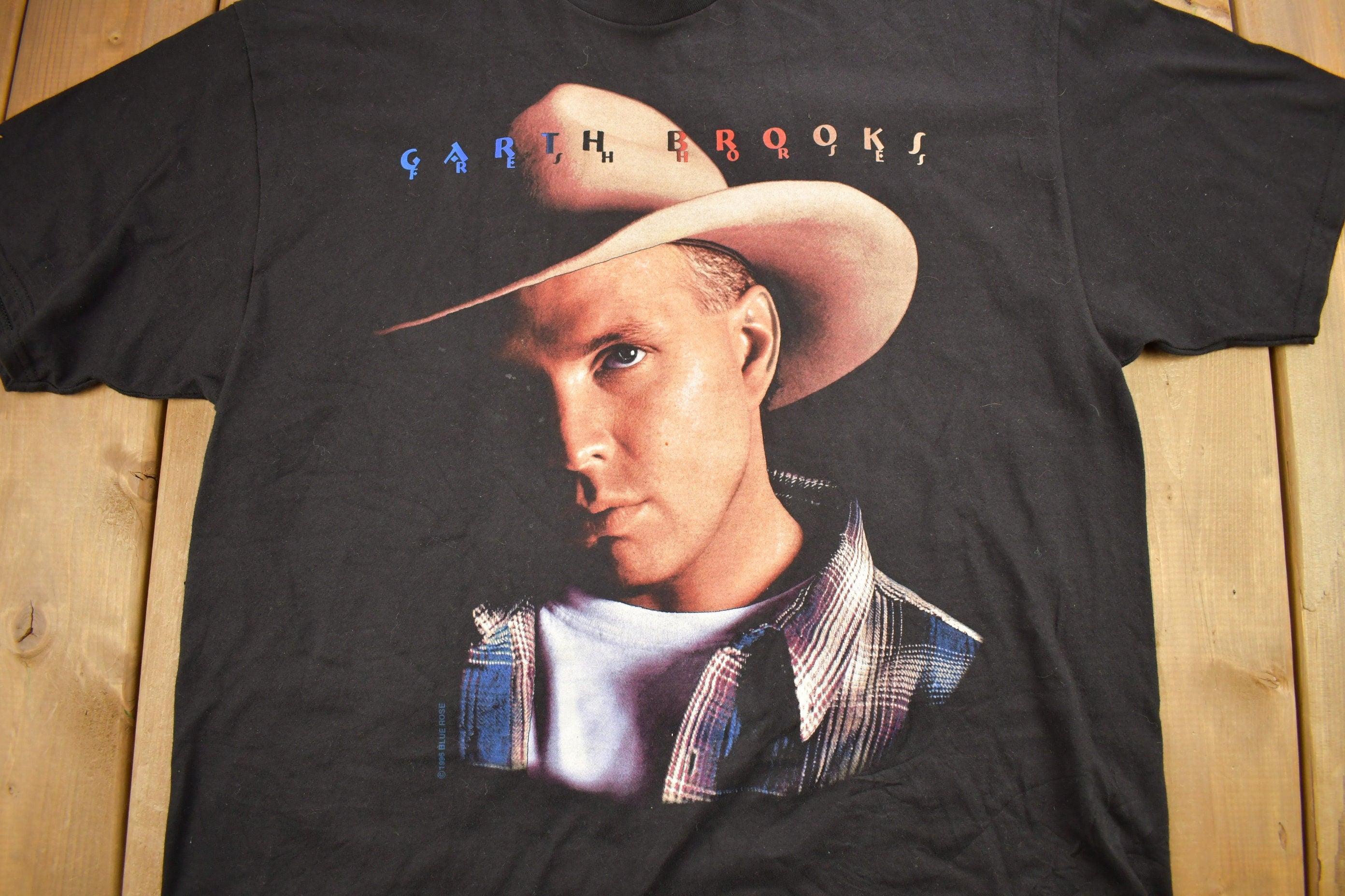 Vintage 1996 Garth Brooks Graphic Country Music T-Shirt