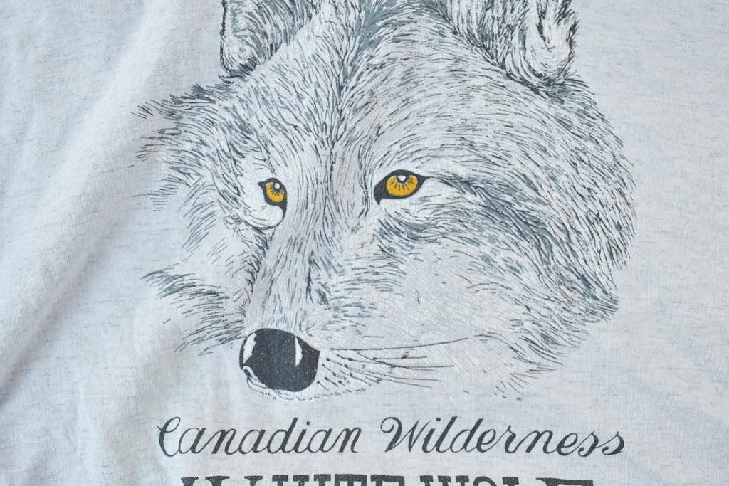 Vintage 1990s Canadian Wilderness White Wolf Outdoorsman Crewneck Sweatshirt