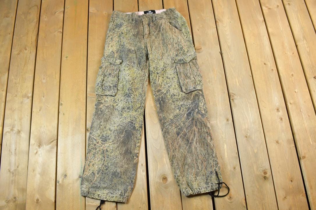 Vintage 1990s Mossy Oak Army Camouflage Cargo Pants Size 30 x 29 / Streetwear / Army Pants / Military Pants / Vintage Cargos