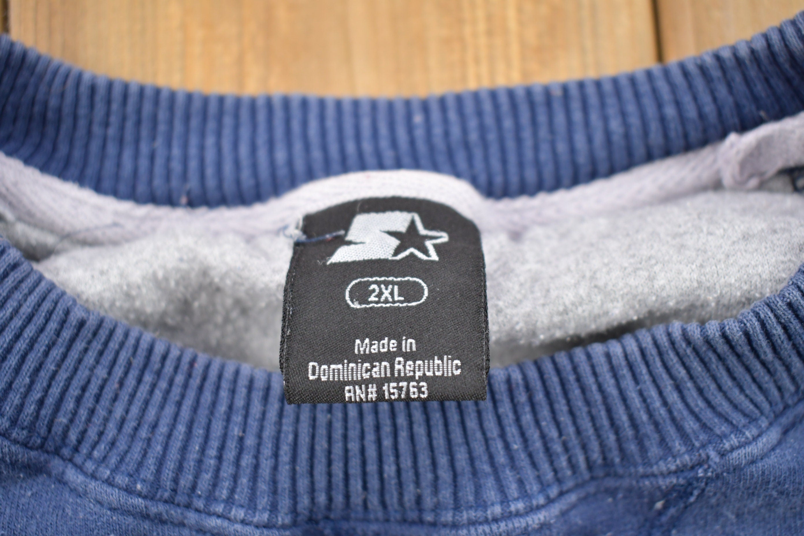 Vintage 1990s Blank Navy Blue Starter Crewneck Sweatshirt /