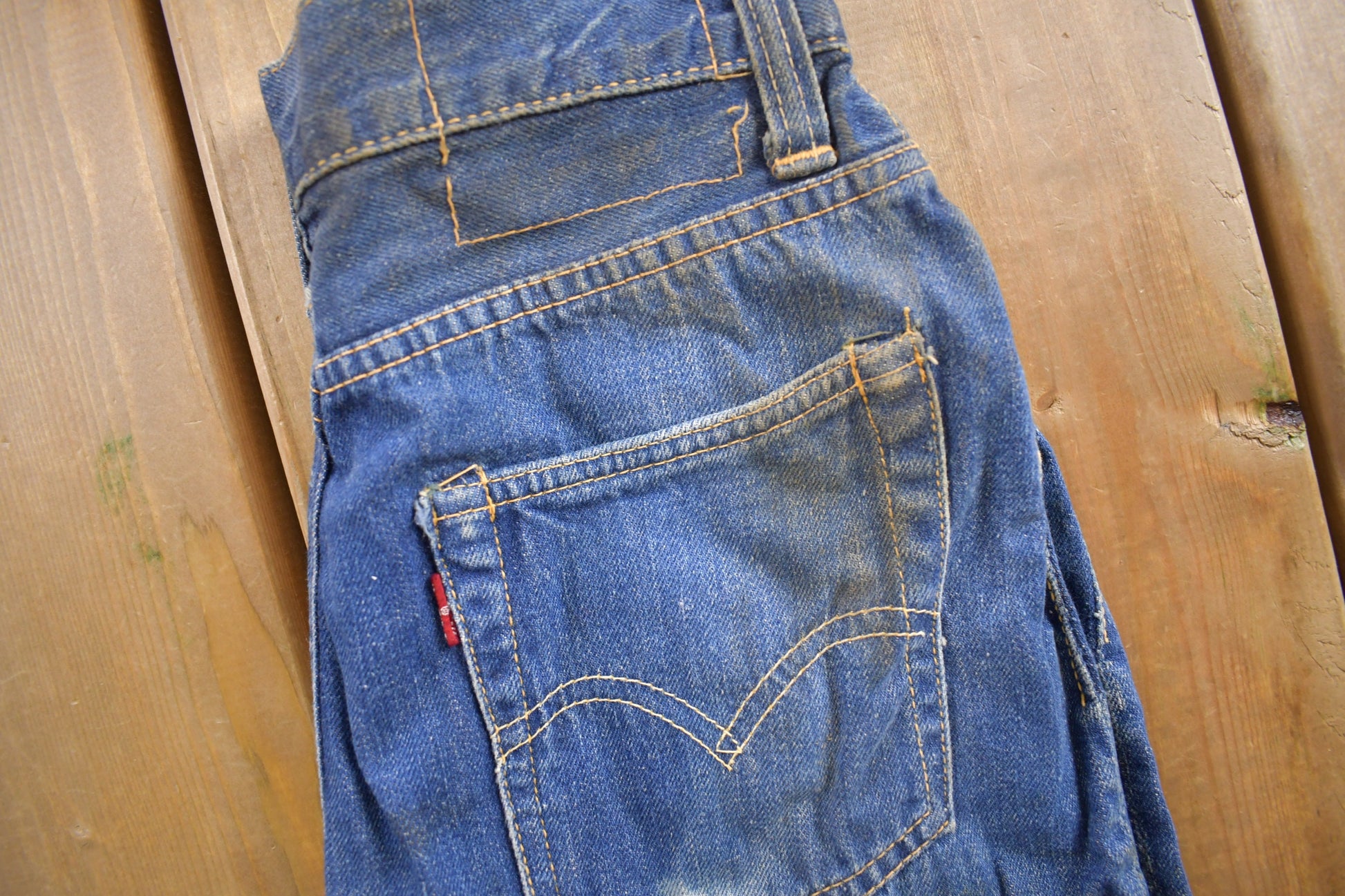 Vintage 1970s Levi's Orange Tab Jeans Size 24 x 28