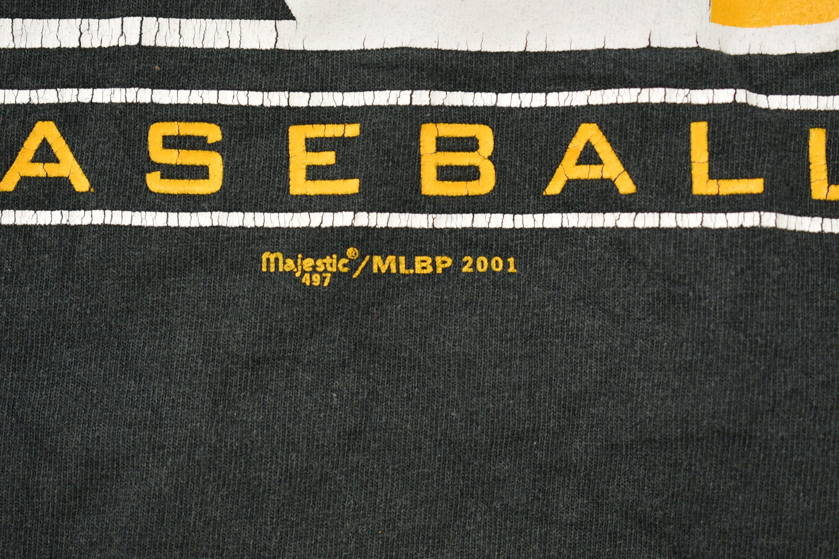 Vintage 2001 Pittsburgh Pirates MLB Graphic T-Shirt