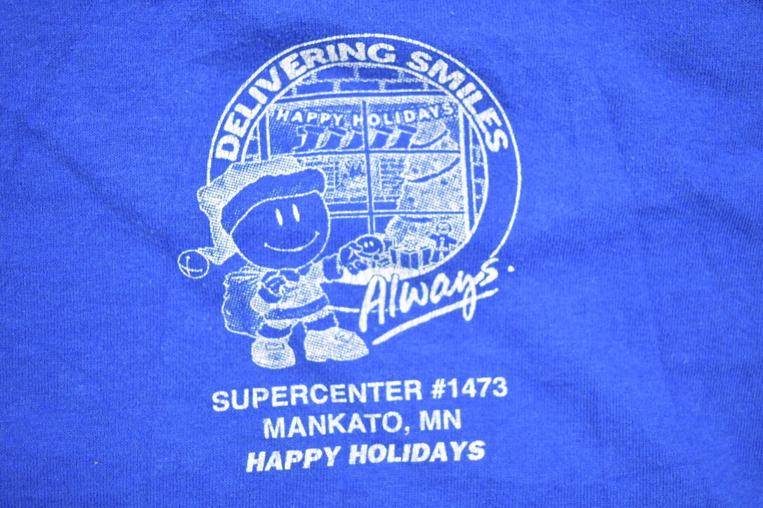 Vintage 1990s Wal-Mart Mankato Minnesota T-Shirt