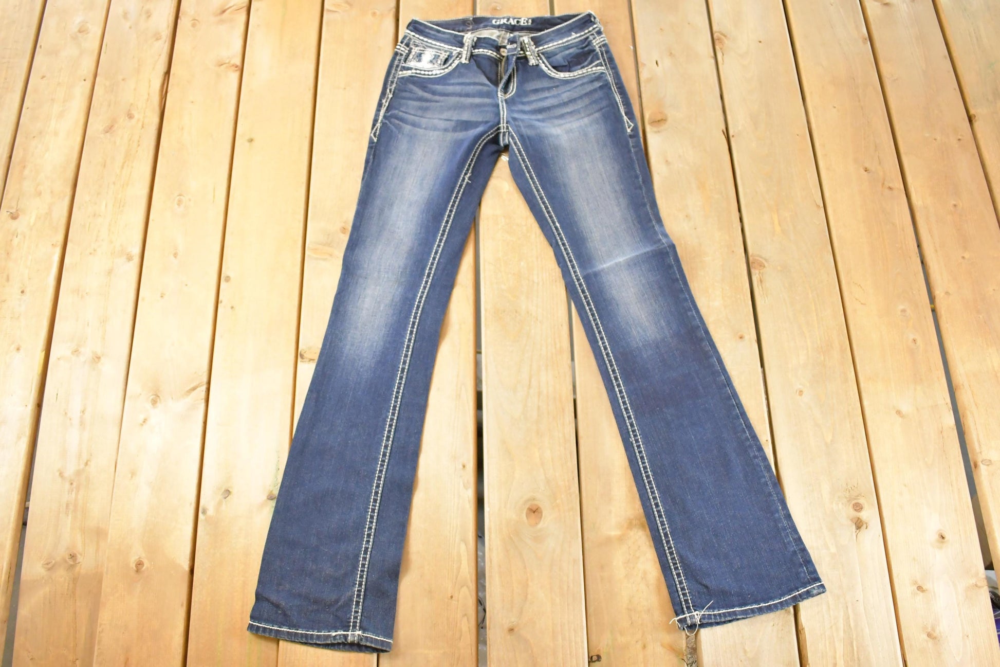 Vintage Deadstock Y2K Grace In LA Bedazzled Bootcut Low Rise Jeans Women's Size 26 x 32