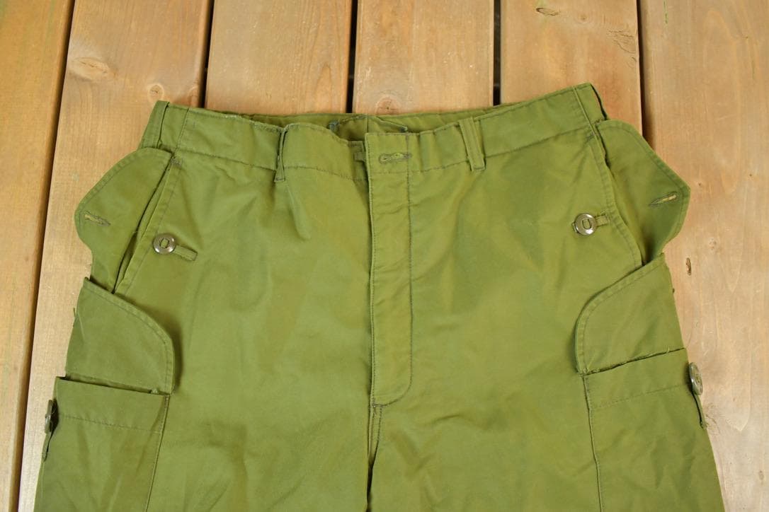 Vintage 1990s Army Nylon Cargo Pants Size 38 x 28 / Streetwear / Army Pants / Military Pant's / Vintage Cargos / Made In
