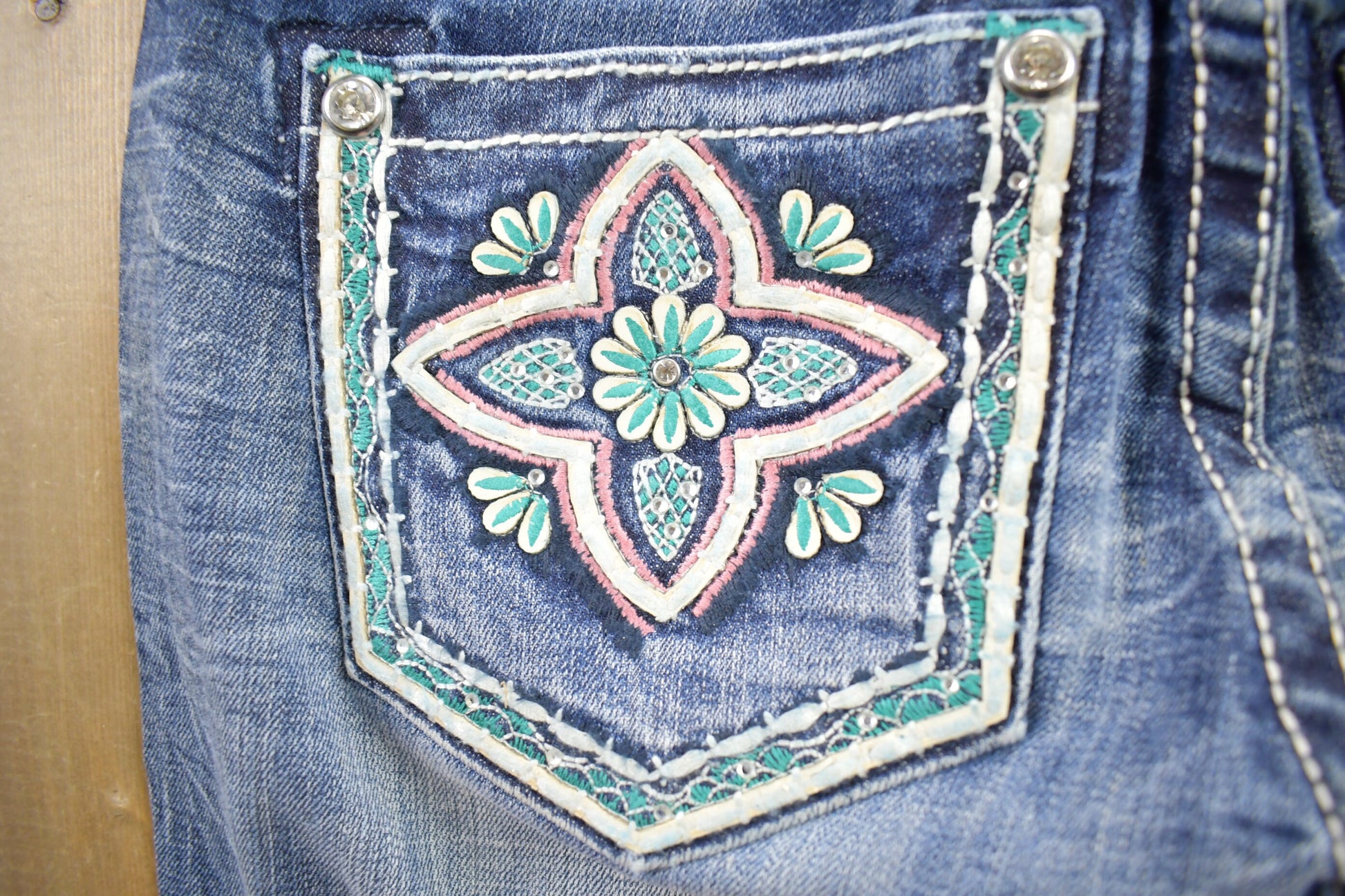 Vintage Y2K Miss Me Bedazzled Low Rise Jeans Size 26x33