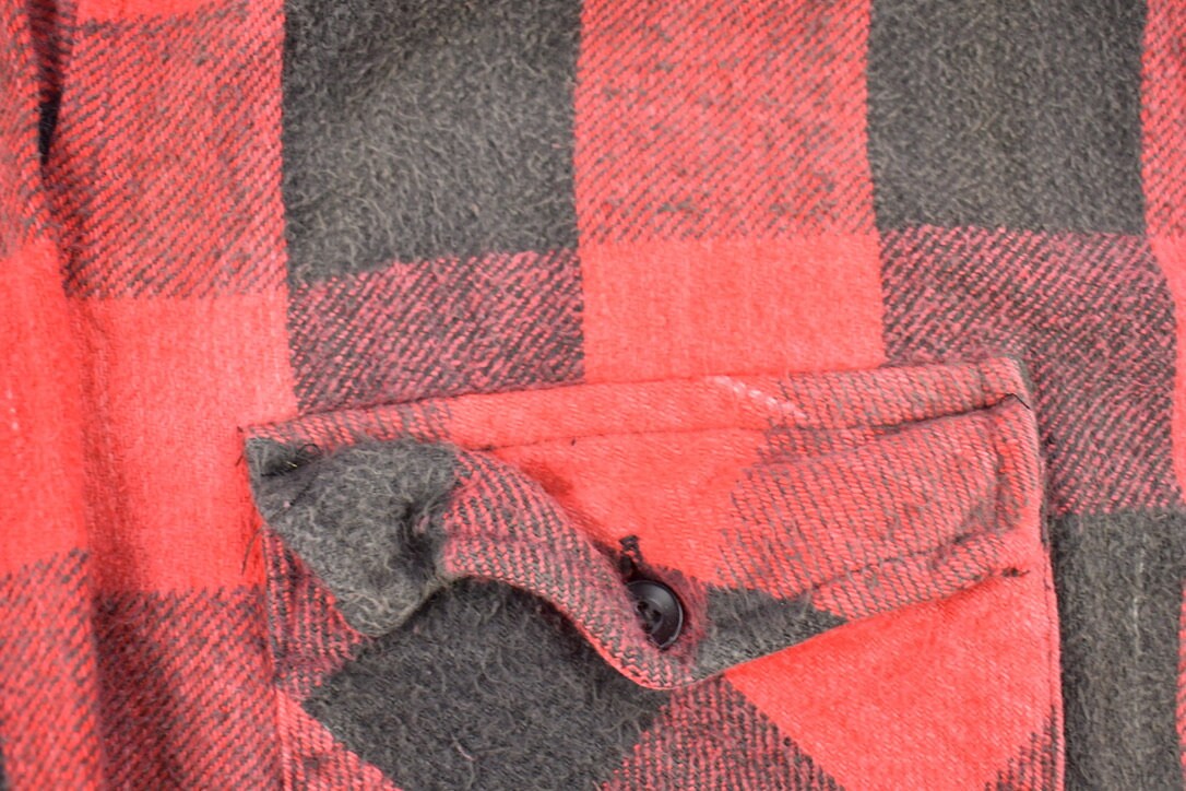 Vintage 1990s Dakota Plaid Flannel Button Up Shirt