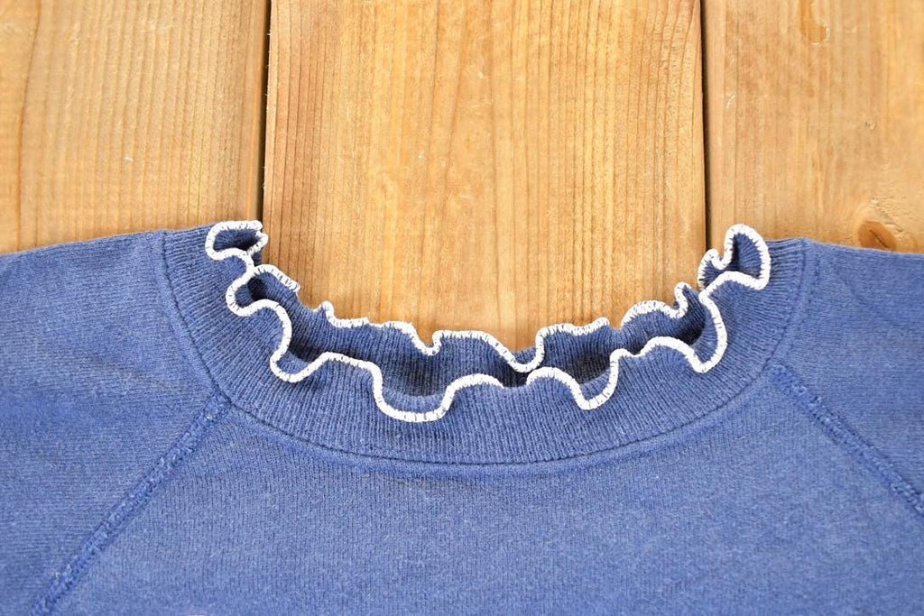 Vintage 1990s Grandma Frilly Collar Crewneck Sweatshirt Women's L