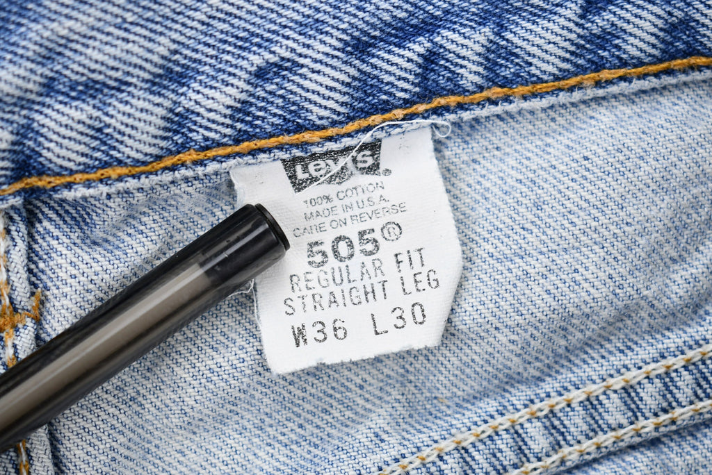 Vintage 1990s Levi's 505 Light Wash Regular Fit Jeans