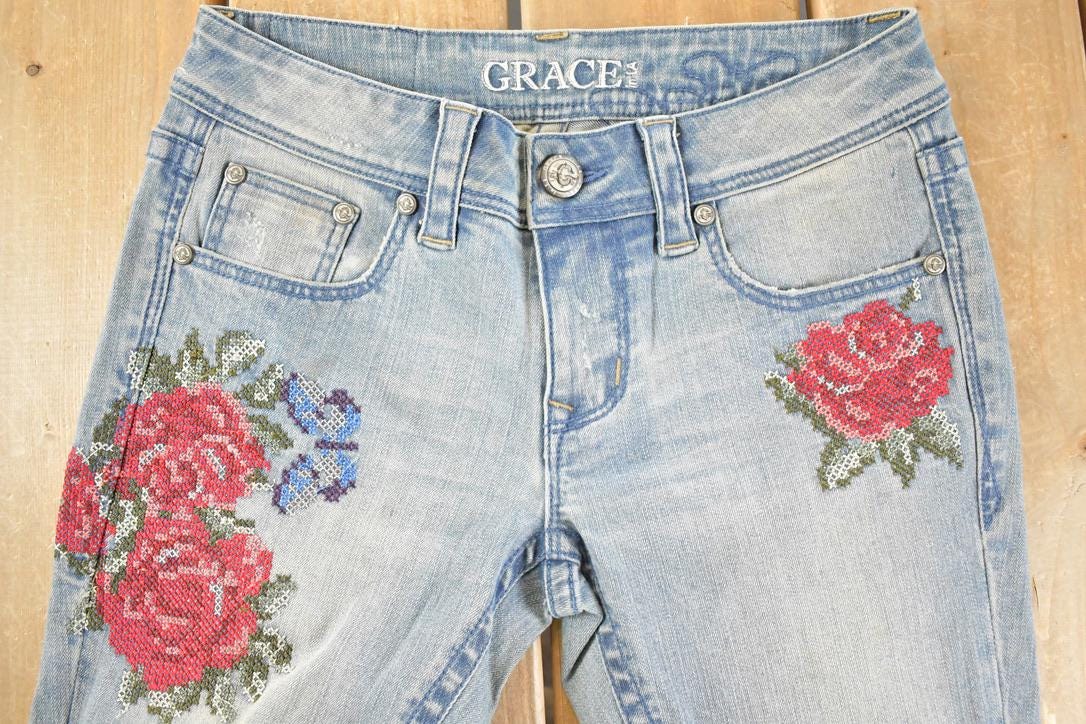 Vintage Deadstock Y2K Grace In LA Floral Embroidered Bootcut Low Rise Jeans Women's Size 26 x 32