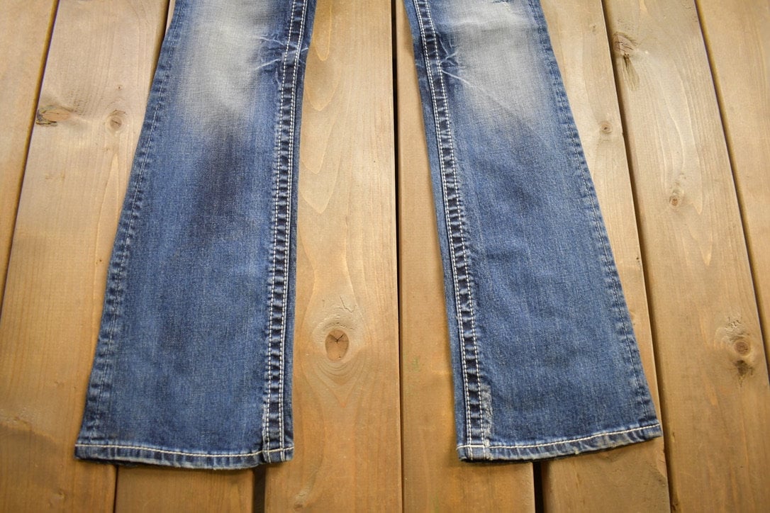 Vintage Y2K Miss Me Bedazzled Low Rise Jeans Size 26x31