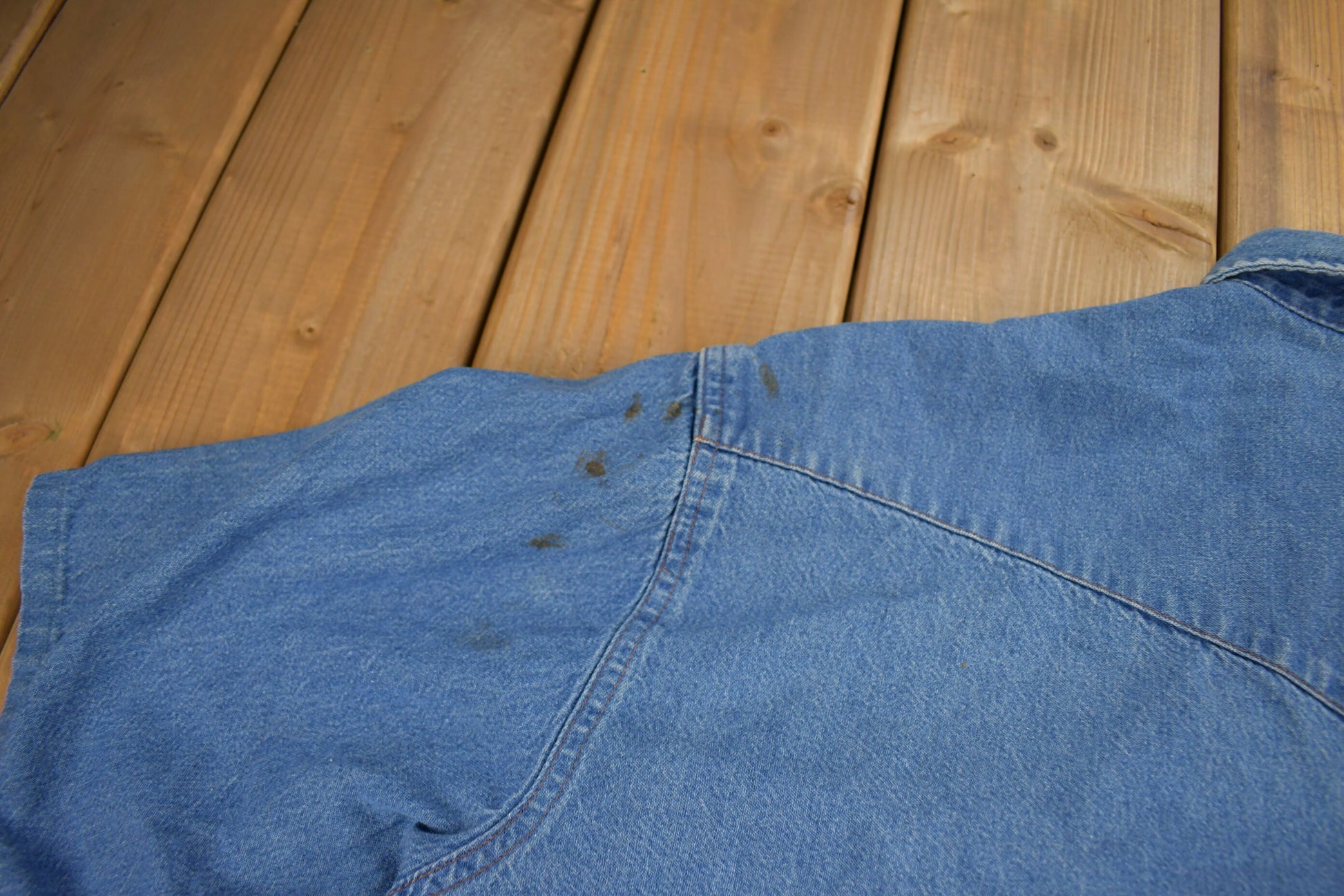 Vintage 1990s Wrangler Western Style Denim Short Sleeve Button Up Shirt