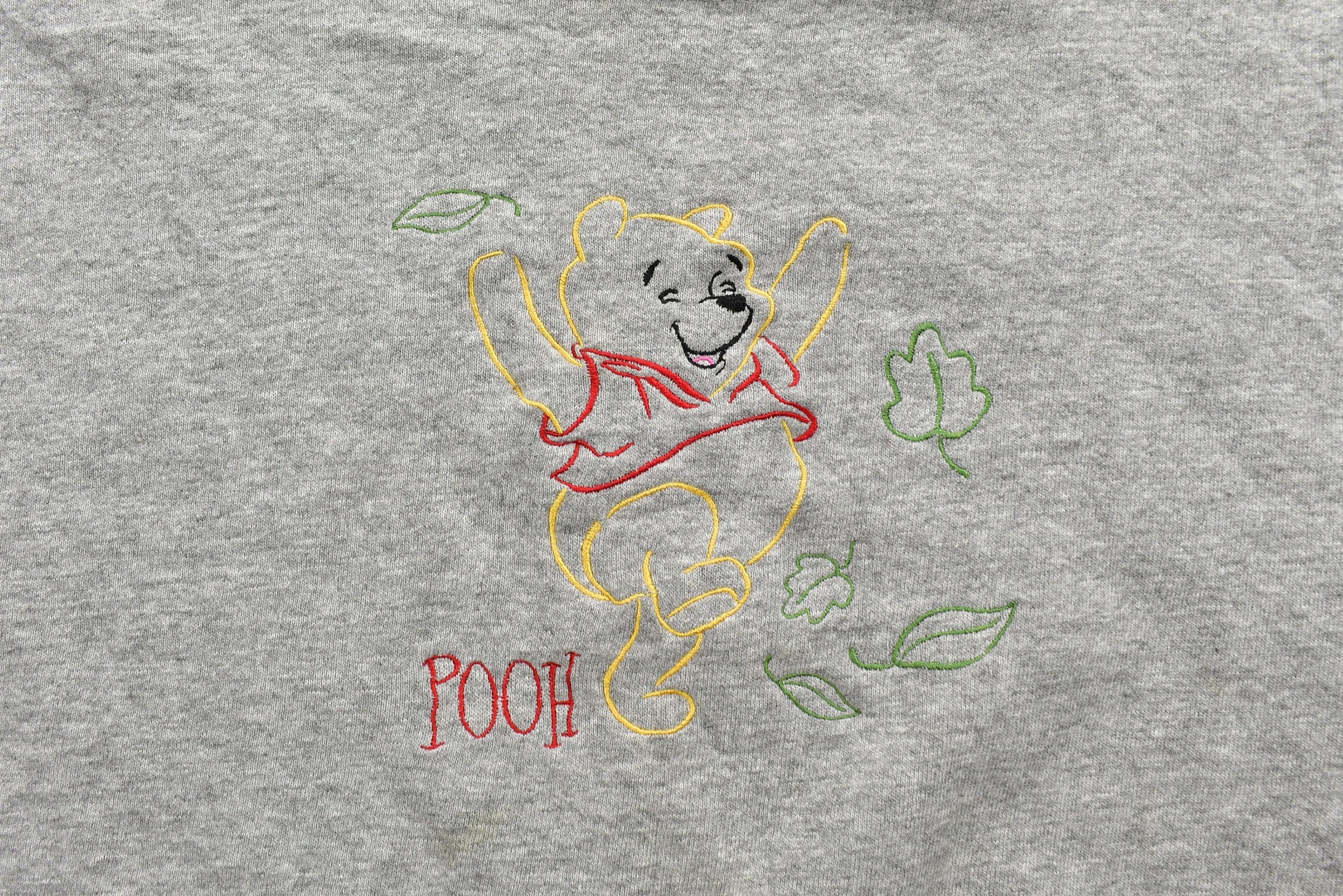 Vintage 1990s Winnie The Pooh Crewneck , Vintage Disney , Made In USA , Vintage Sweatshirt , American Sportswear , Vintage Cartoons