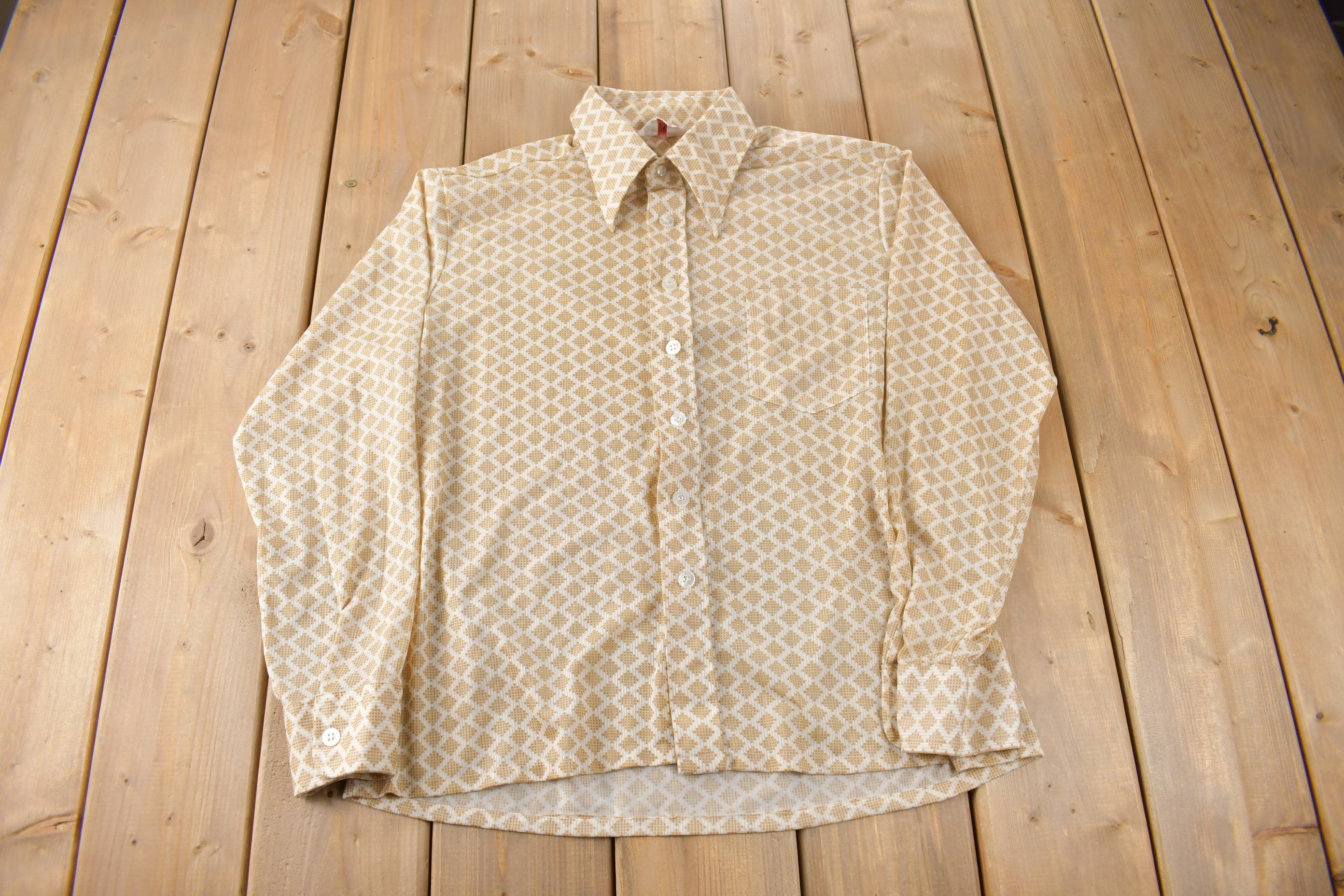 True Vintage 1970s Pariani All Over Print Button Up Shirt Size Large