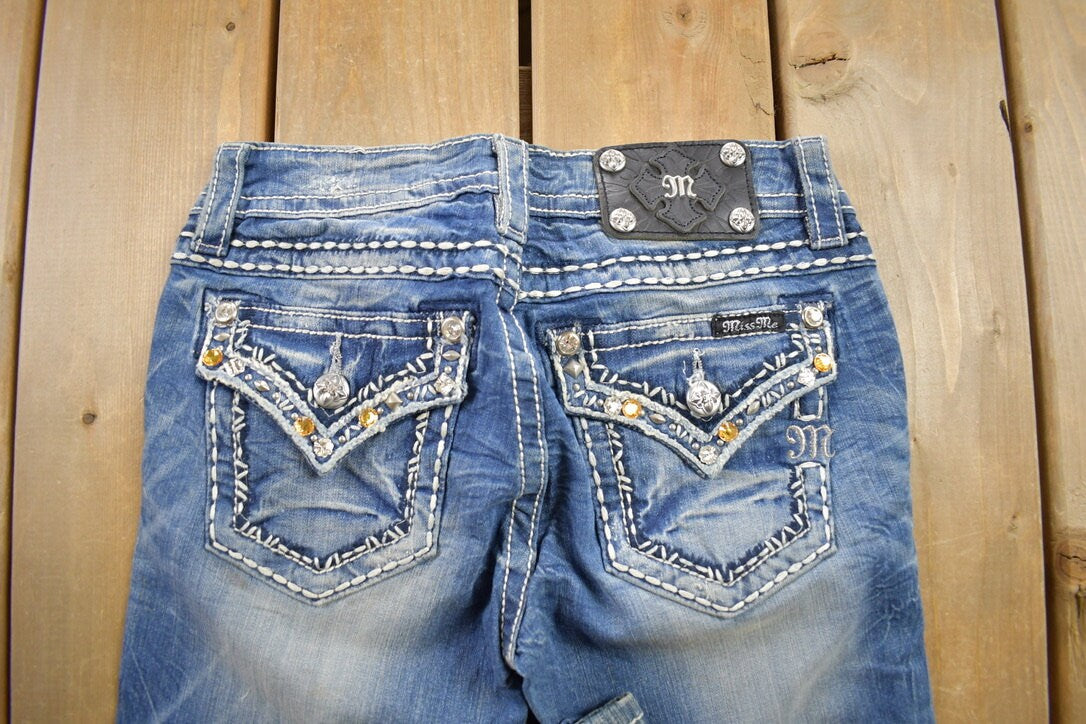 Vintage Y2K Miss Me Bedazzled Low Rise Jeans Size 26x31