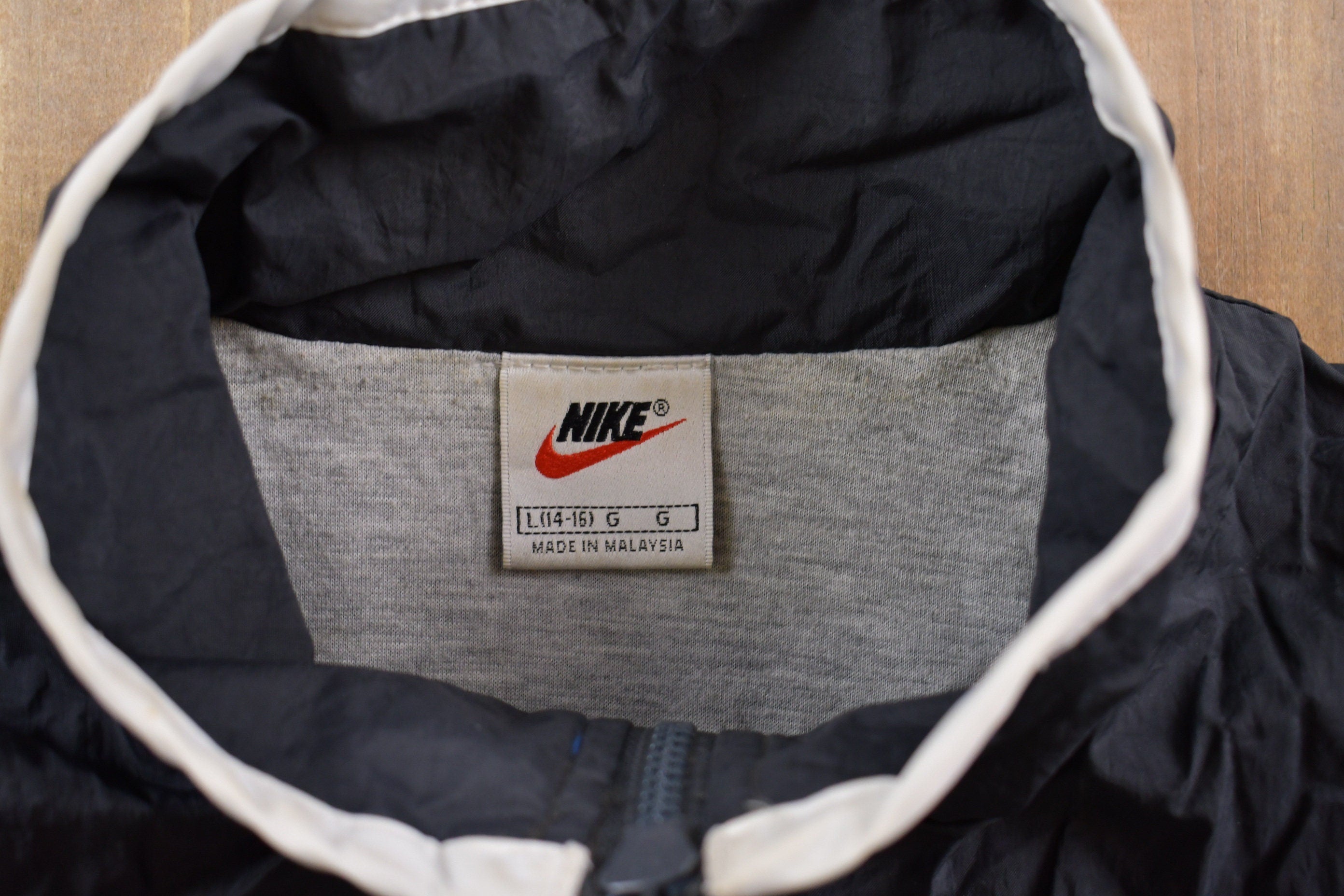 Vintage 1990s Kids Nike Swoosh Embroidered Windbreaker Jacket