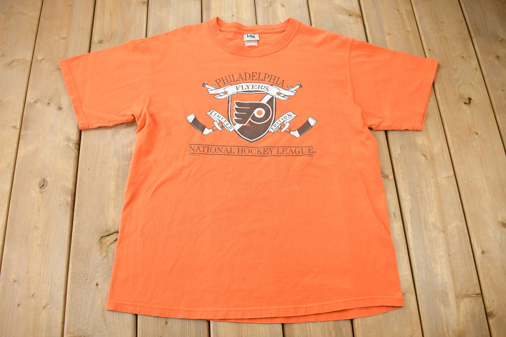 Vintage 1990s Philadelphia Flyers Lee Sports NHL Graphic T-Shirt