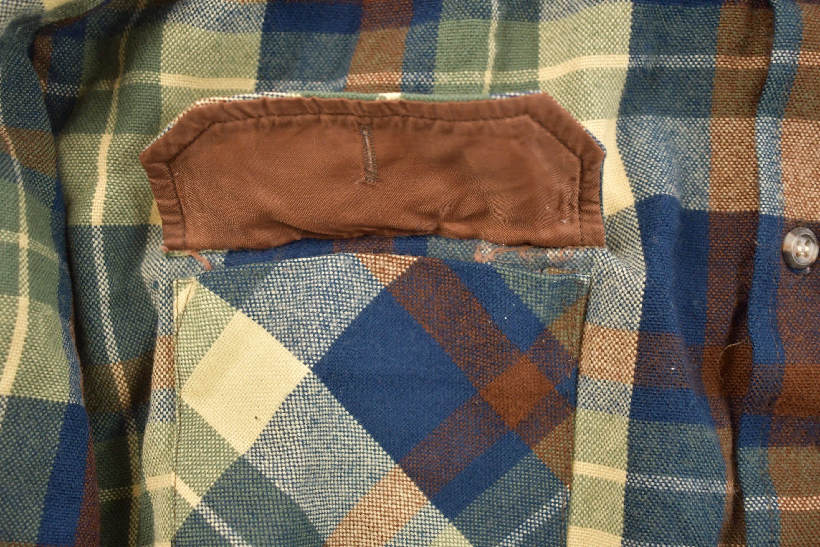 Vintage 1990s Northwest Territory Plaid Flannel Button Up Shirt
