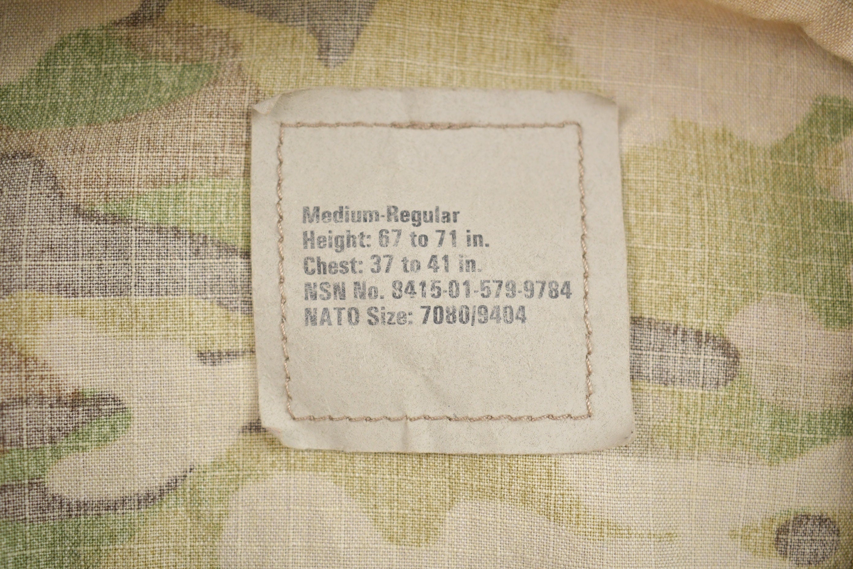 Vintage 2001 Desert Camo Military Zip Up Jacket