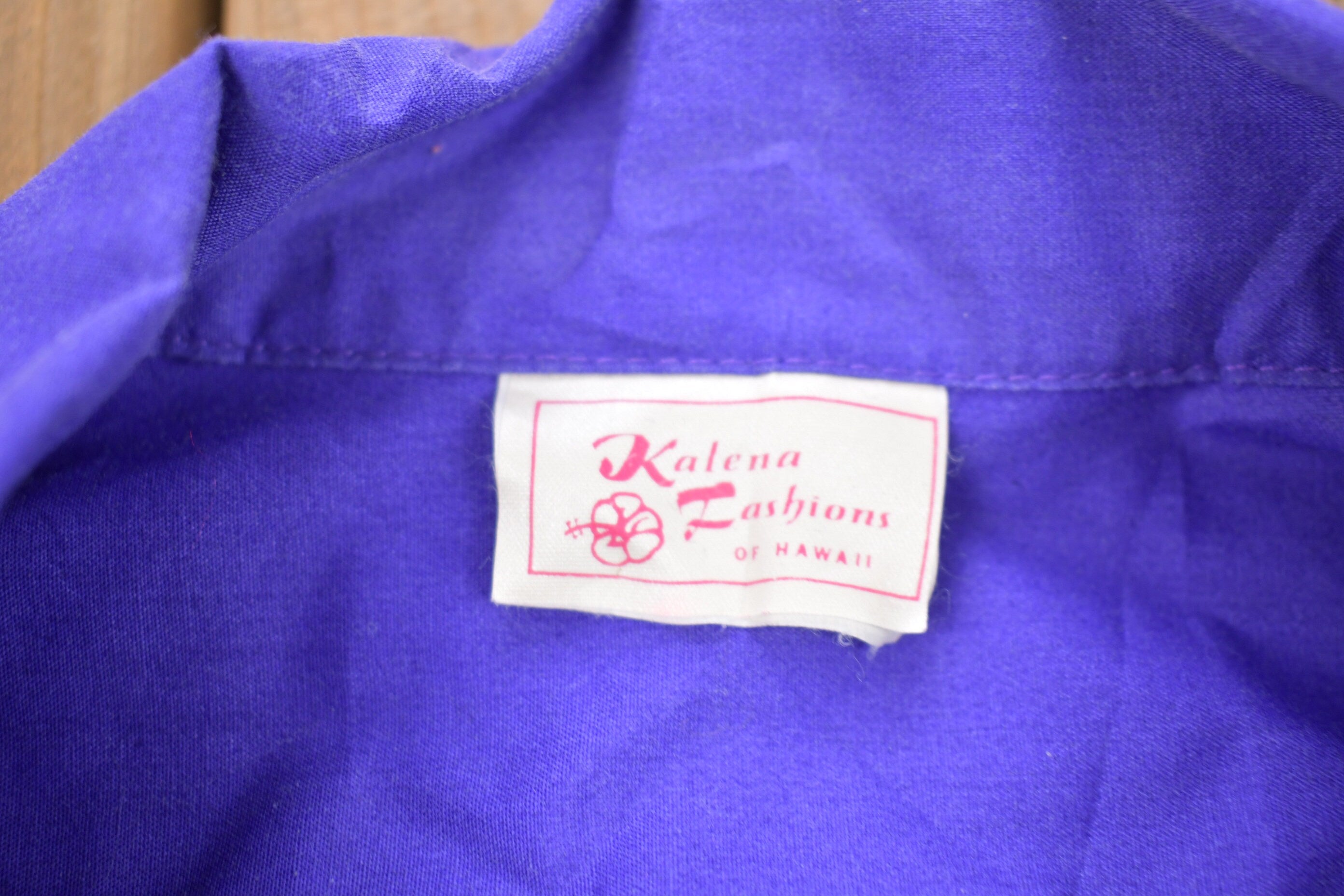 Vintage 1990s Hawaiian Button Up Shirt