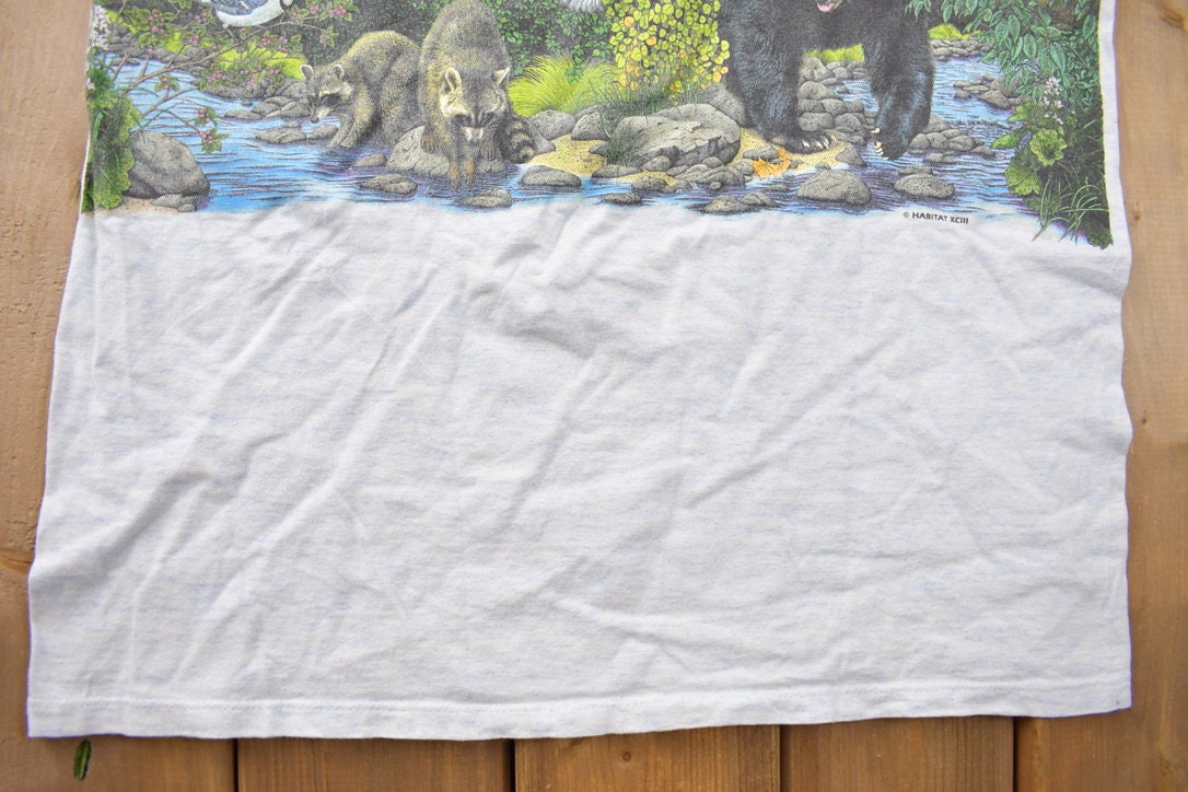 Vintage 1990s Forrest Raccons Black Bears Graphic T-Shirt