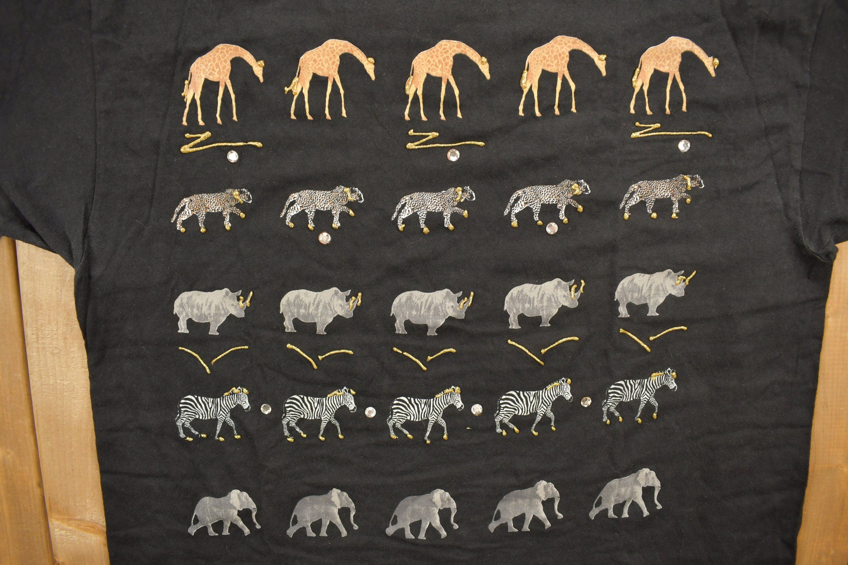 Vintage 1990s Animal Themed Graphic T-Shirt