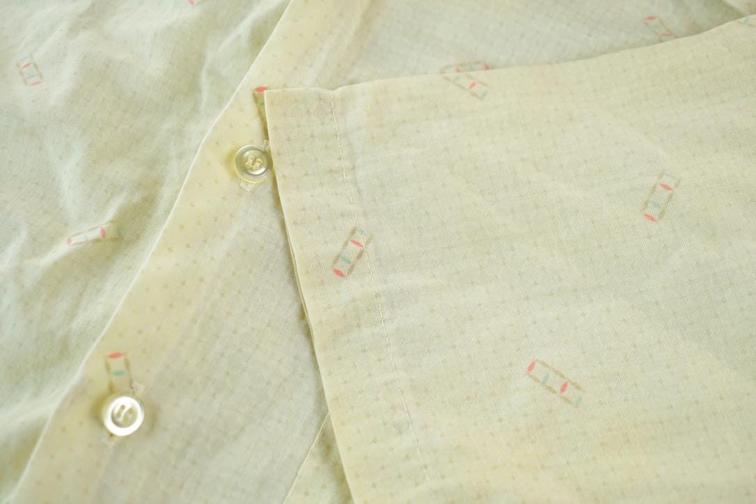 Vintage 1970s Light Yellow Subtle Dot Pattern Permanent Press Button Up Shirt