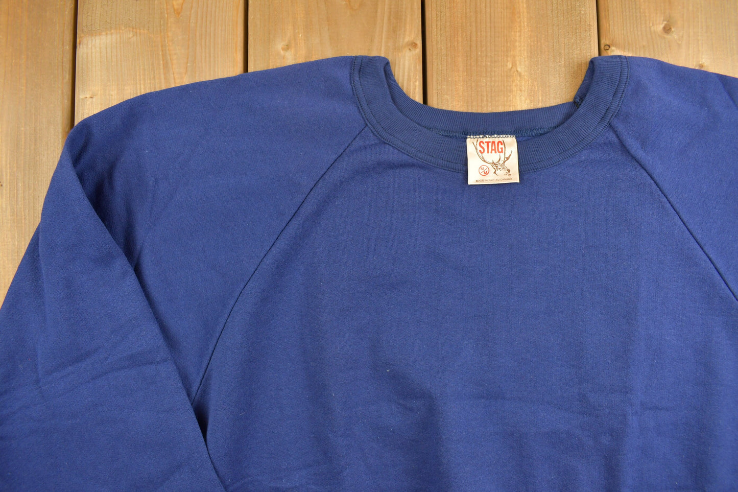 Vintage 1980s Blank Blue Stag Crewneck Sweatshirt / 80s Crewneck / Made In Canada / Essential / 80s Blank / Raglan Sleeve Crewneck