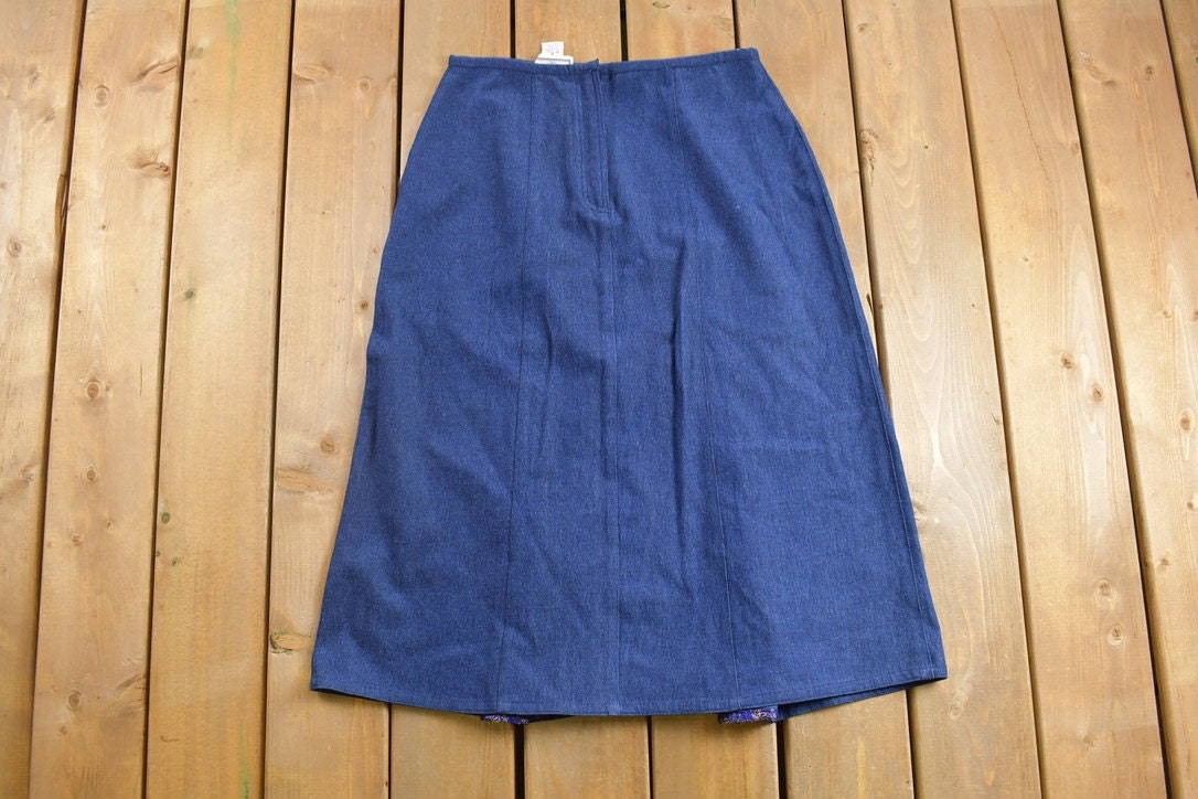 True Vintage 1990s April Cornell Denim Skirt Size 30 x 30.5