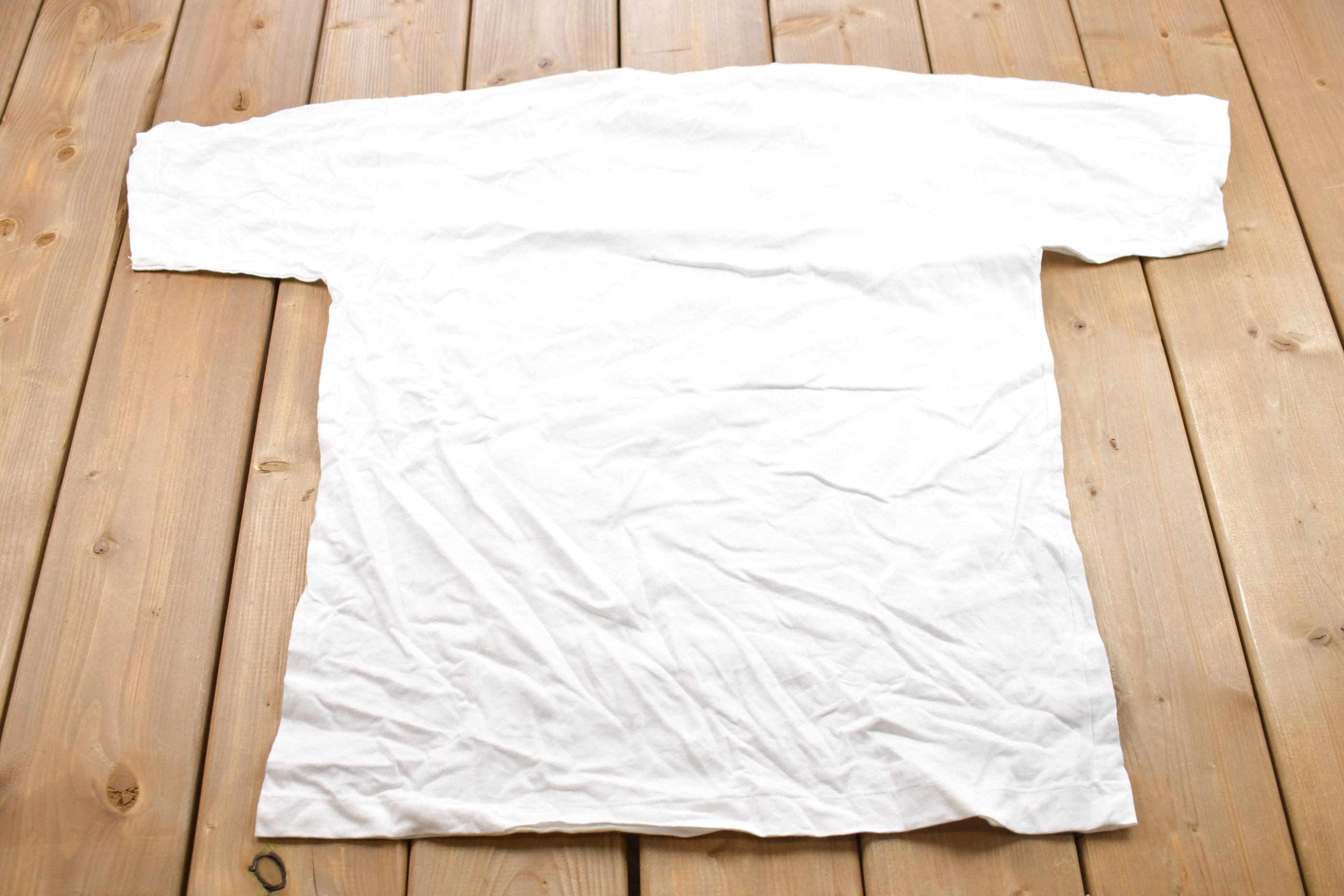 Vintage 1990s Mayan Republic Graphic T-Shirt