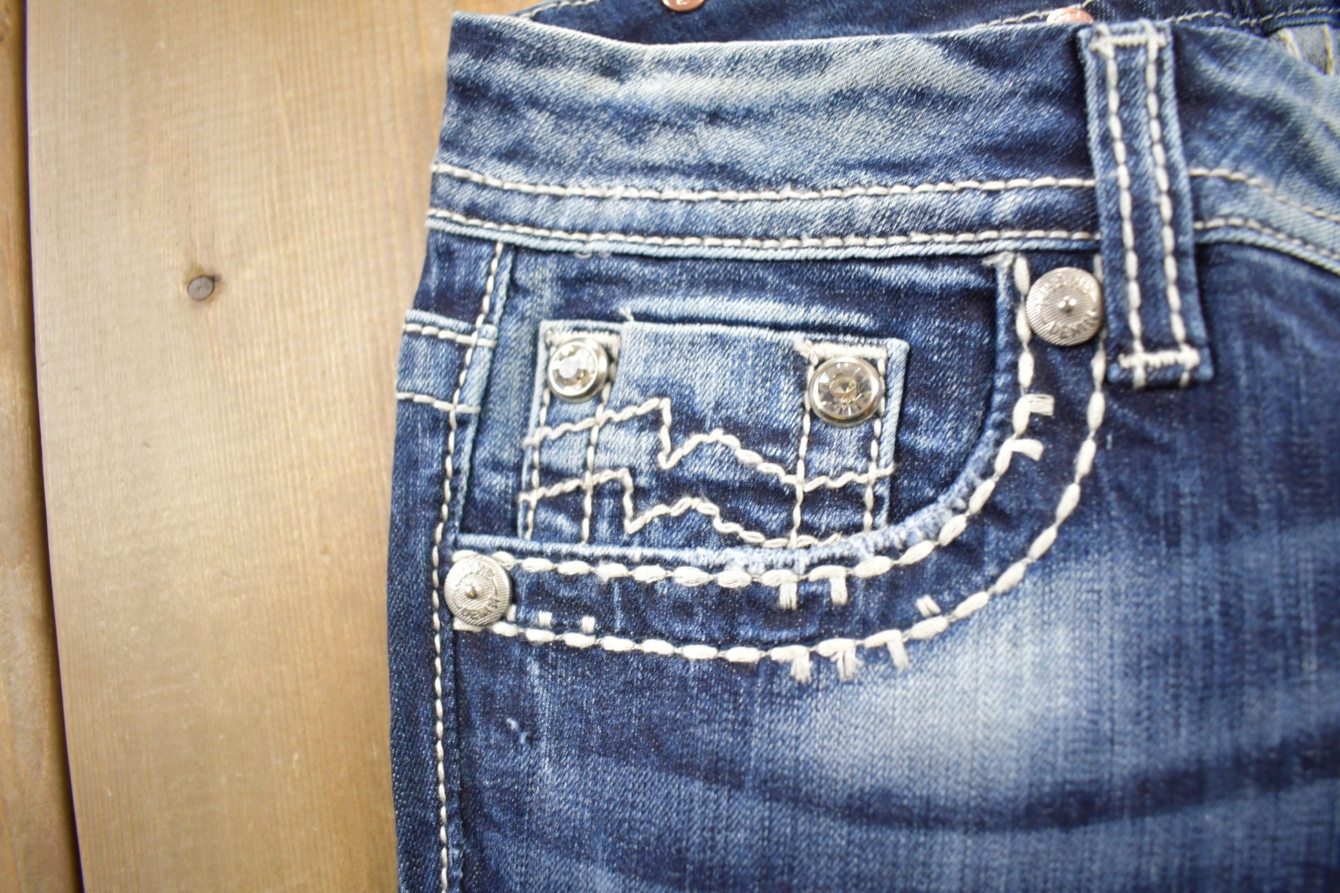 Vintage Y2K Miss Me Bedazzled Low Rise Jeans Size 26x33