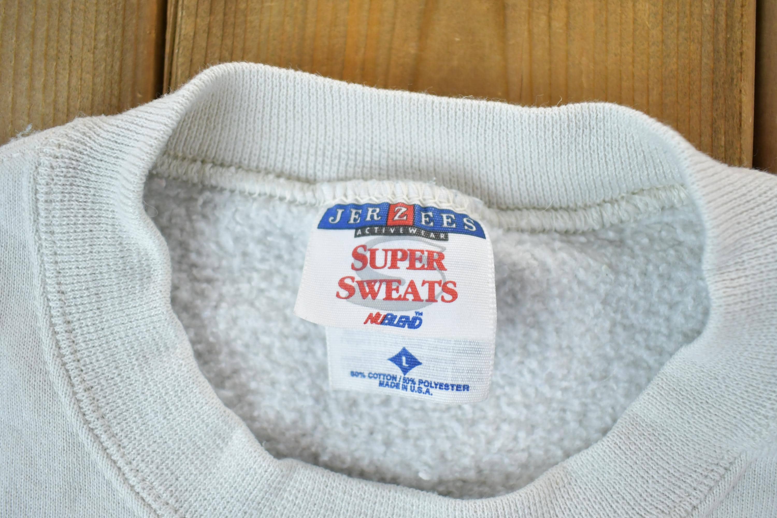 Vintage 1990s Marthas Vineyard Text Crewneck Sweatshirt