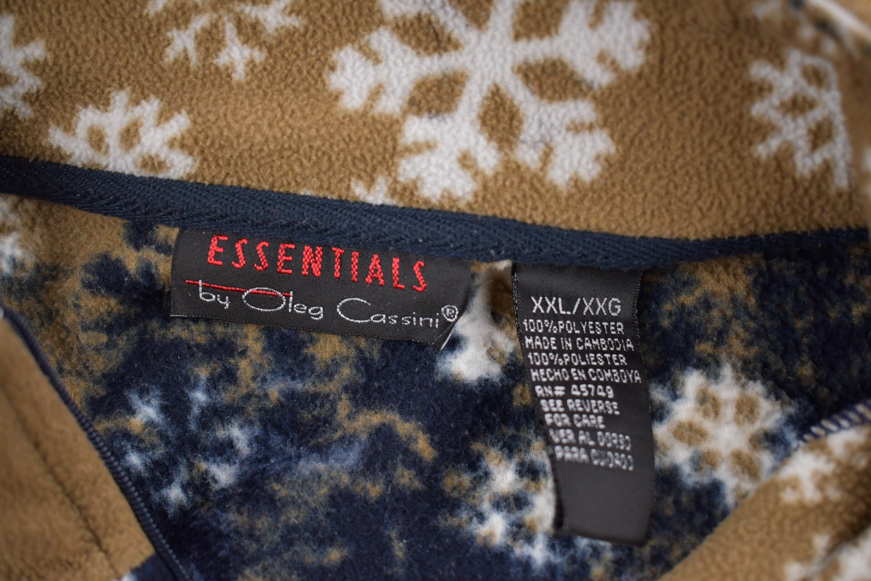 Vintage 1990s Essentials Snow All Over Print Quarter Zip Fleece Sweater