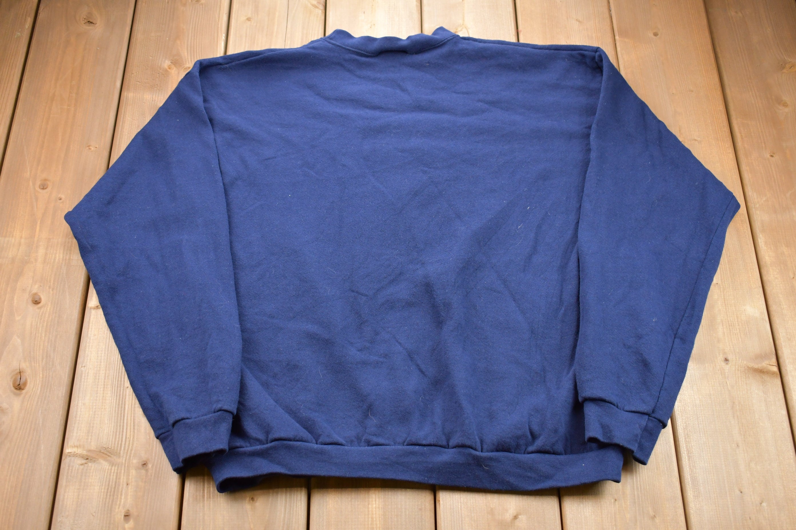 Vintage 1990s Endless Designs Winter Graphic Crewneck Sweatshirt