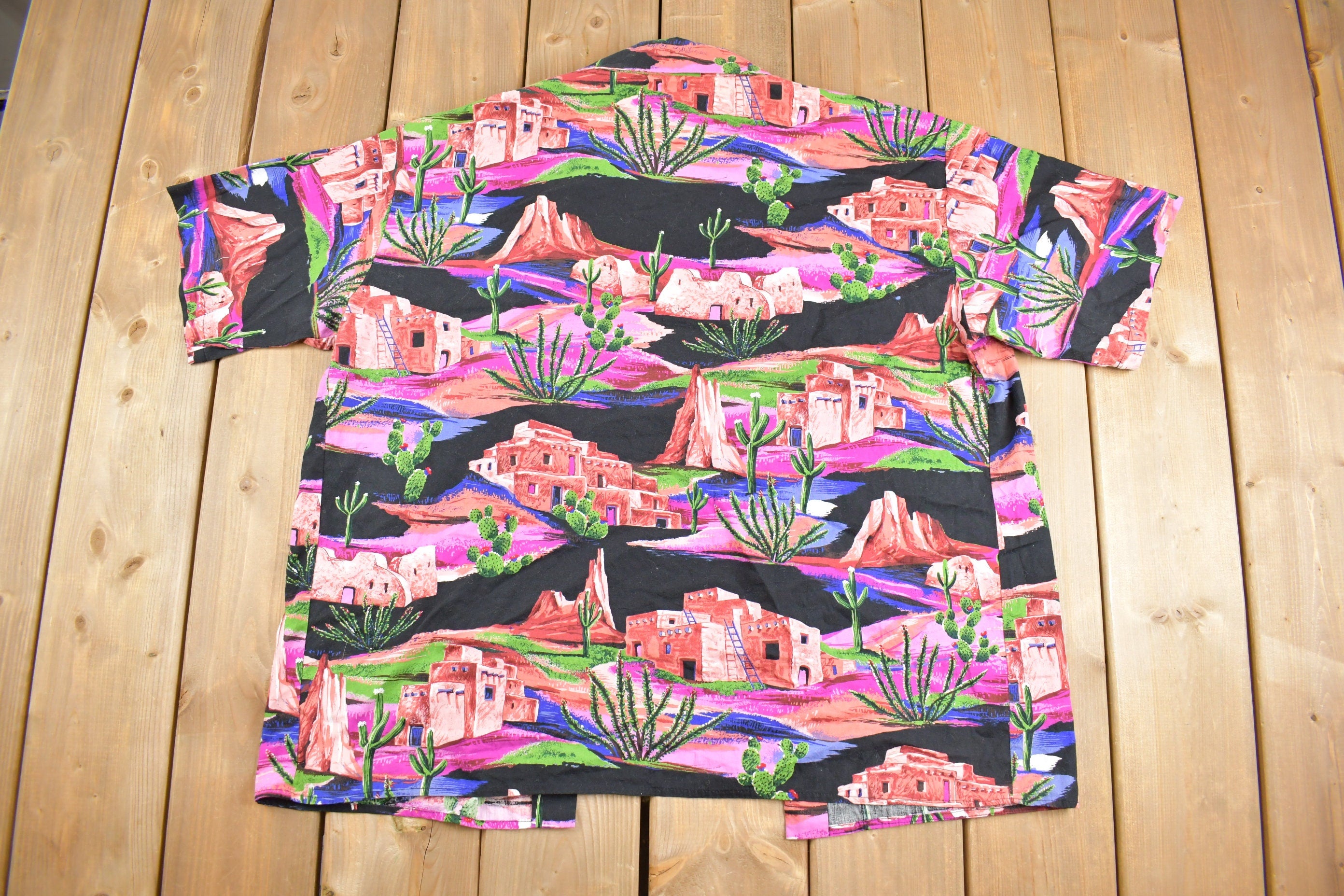 Vintage 1980s Deadstock South Western Theme Button Up Shirt