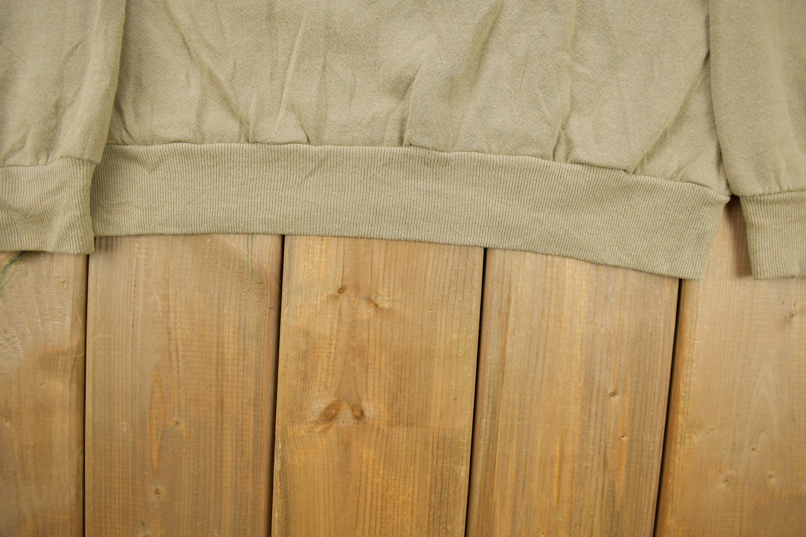 Vintage 1990s Cute Farmhouse Embroidered Crewneck Sweater