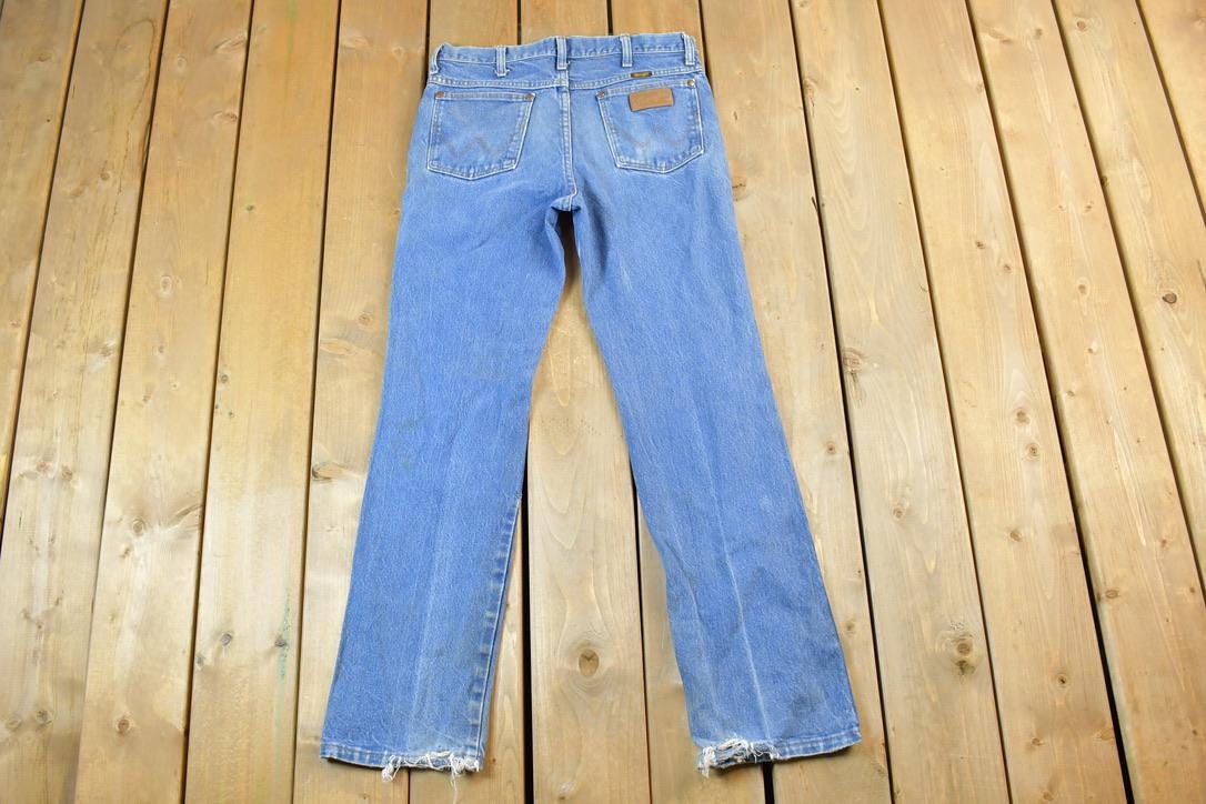 Vintage 1980s Wrangler Denim Jeans Size 32 x 33 Made In USA